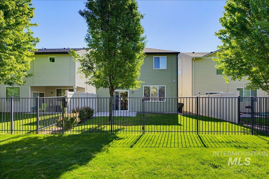 1945 N Justin Ave, Meridian, Idaho 83646, 4 Bedrooms, 2.5 Bathrooms, Residential For Sale, Price $465,000,MLS 98986416