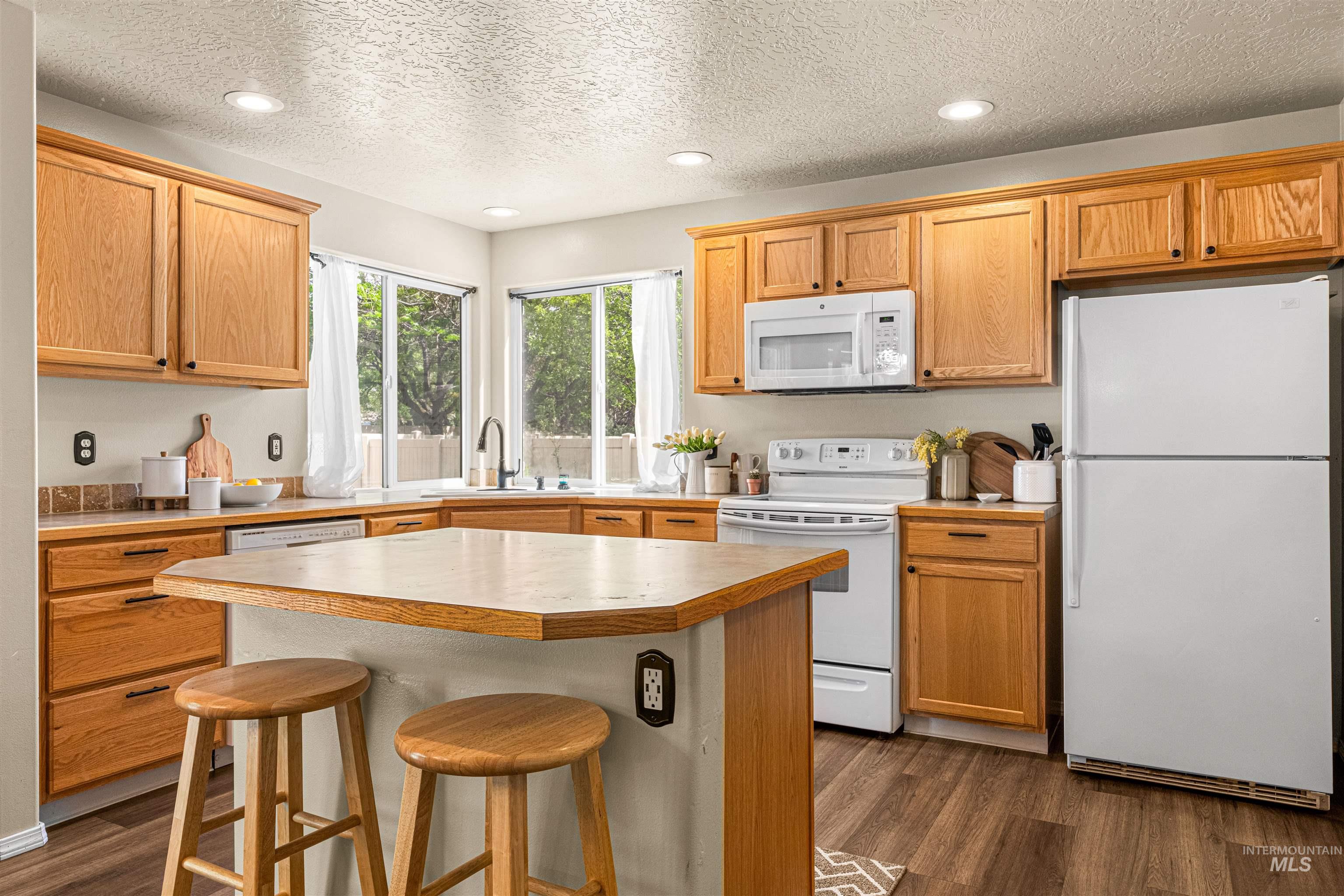 3630 S Murlo Ave., Meridian, Idaho 83642-4858, 4 Bedrooms, 2.5 Bathrooms, Residential For Sale, Price $489,900,MLS 98986417