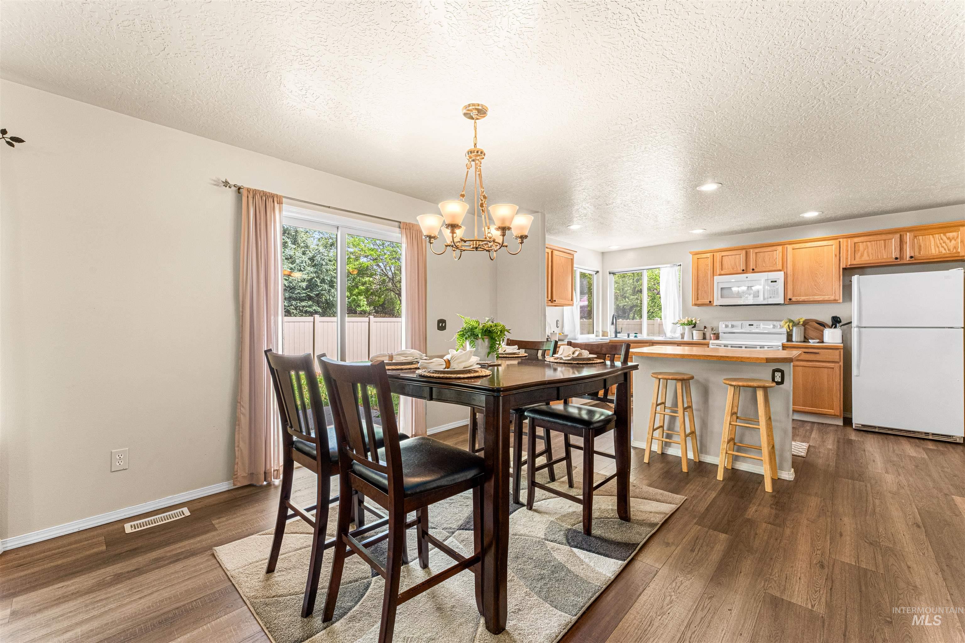 3630 S Murlo Ave., Meridian, Idaho 83642-4858, 4 Bedrooms, 2.5 Bathrooms, Residential For Sale, Price $489,900,MLS 98986417