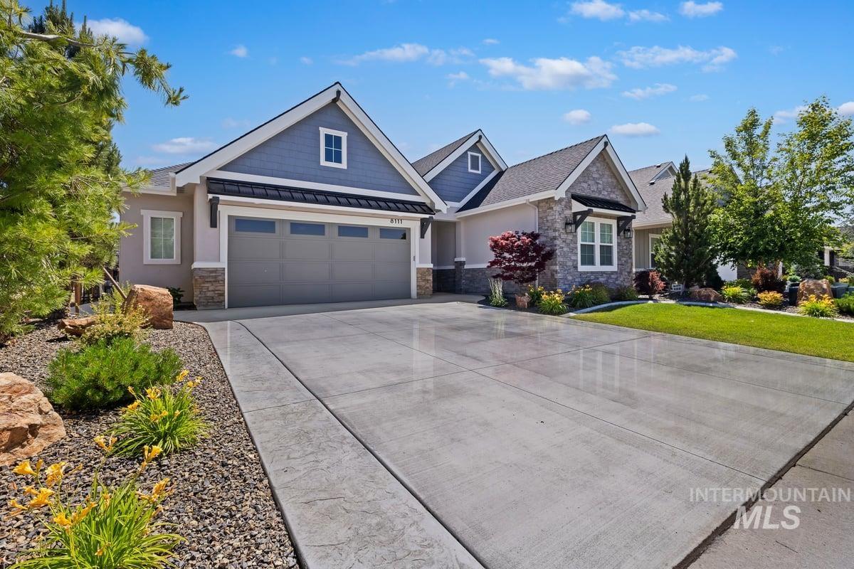 8111 W Corinthia St, Eagle, Idaho 83616, 3 Bedrooms, 2.5 Bathrooms, Residential For Sale, Price $764,900, 98986418