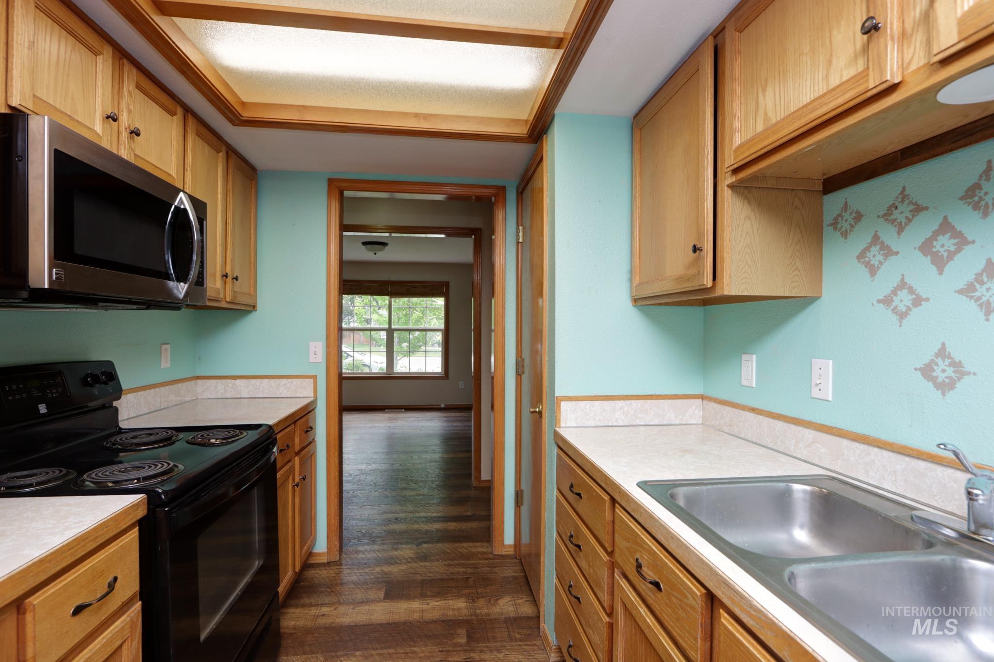 1345 Rosewood, Mountain Home, Idaho 83647, 3 Bedrooms, 2 Bathrooms, Residential For Sale, Price $339,000,MLS 98986419