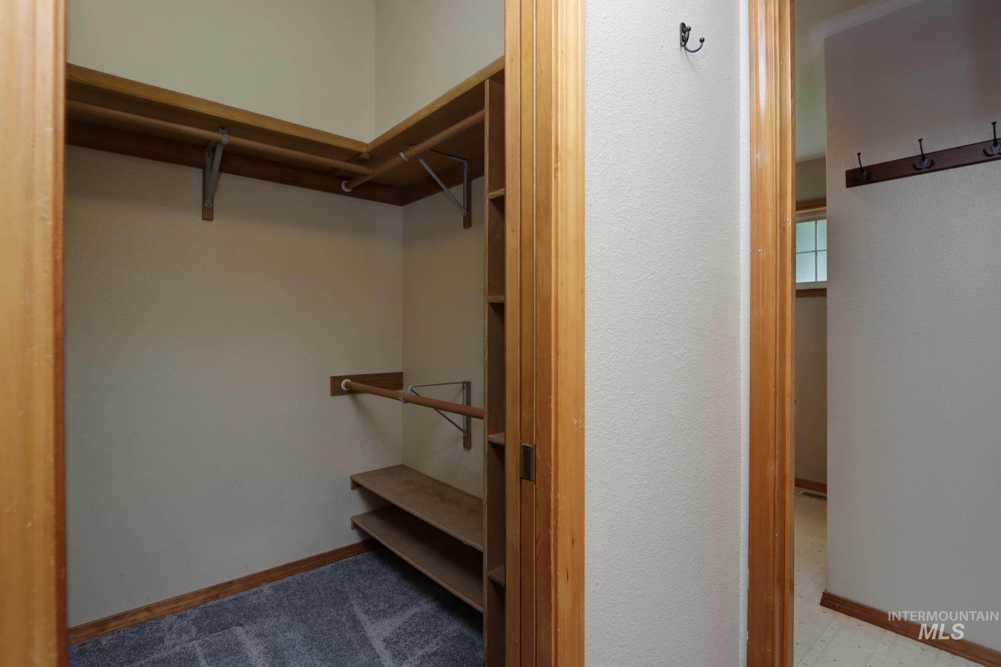 1345 Rosewood, Mountain Home, Idaho 83647, 3 Bedrooms, 2 Bathrooms, Residential For Sale, Price $339,000,MLS 98986419