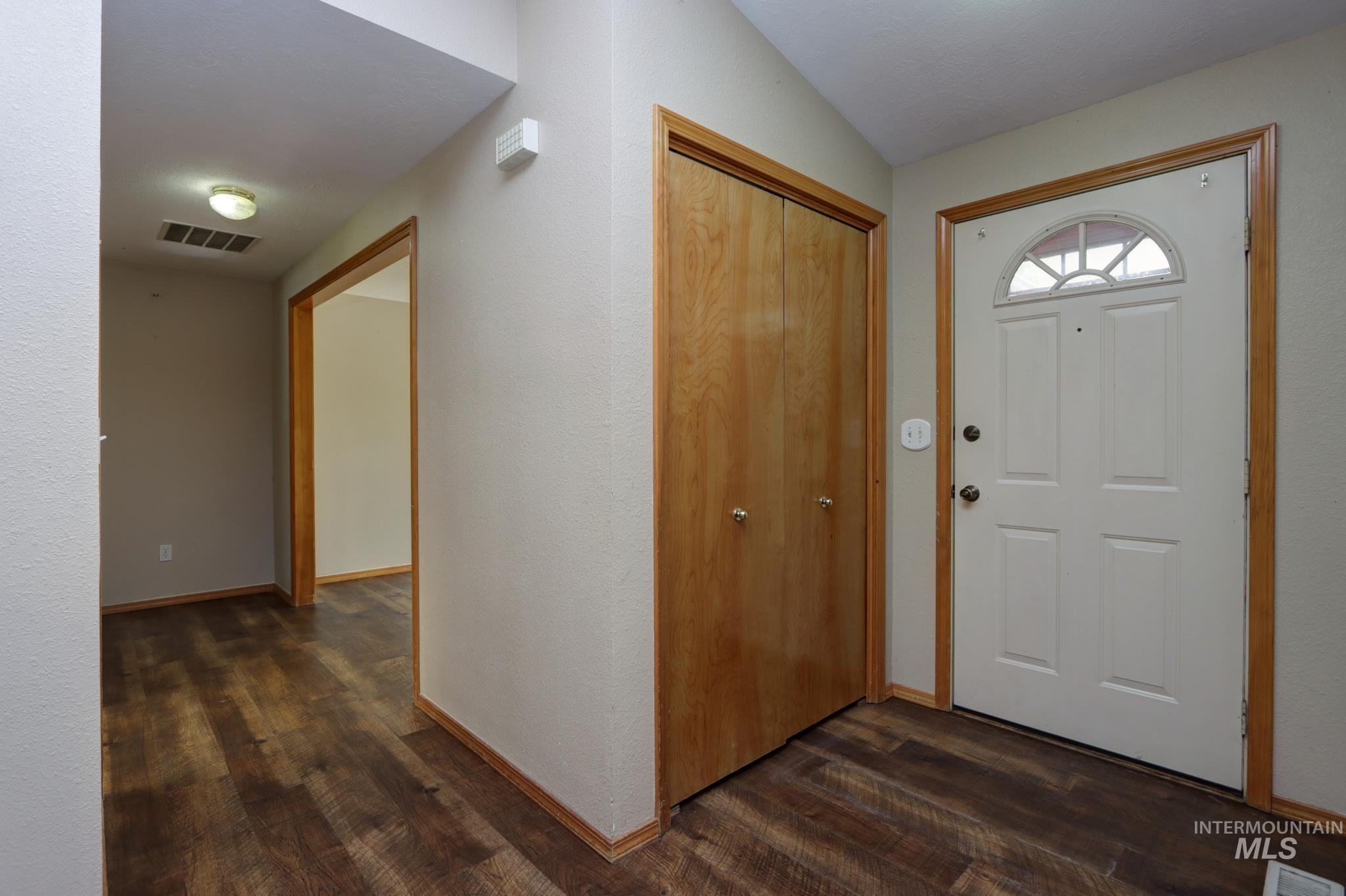 1345 Rosewood, Mountain Home, Idaho 83647, 3 Bedrooms, 2 Bathrooms, Residential For Sale, Price $339,000,MLS 98986419