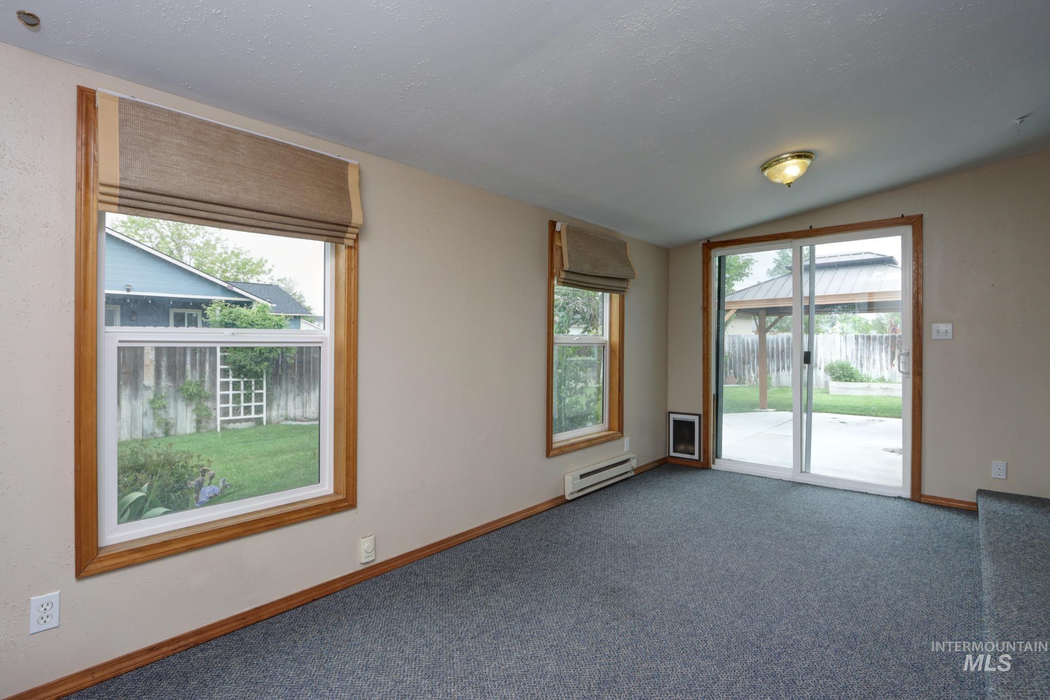 1345 Rosewood, Mountain Home, Idaho 83647, 3 Bedrooms, 2 Bathrooms, Residential For Sale, Price $339,000,MLS 98986419
