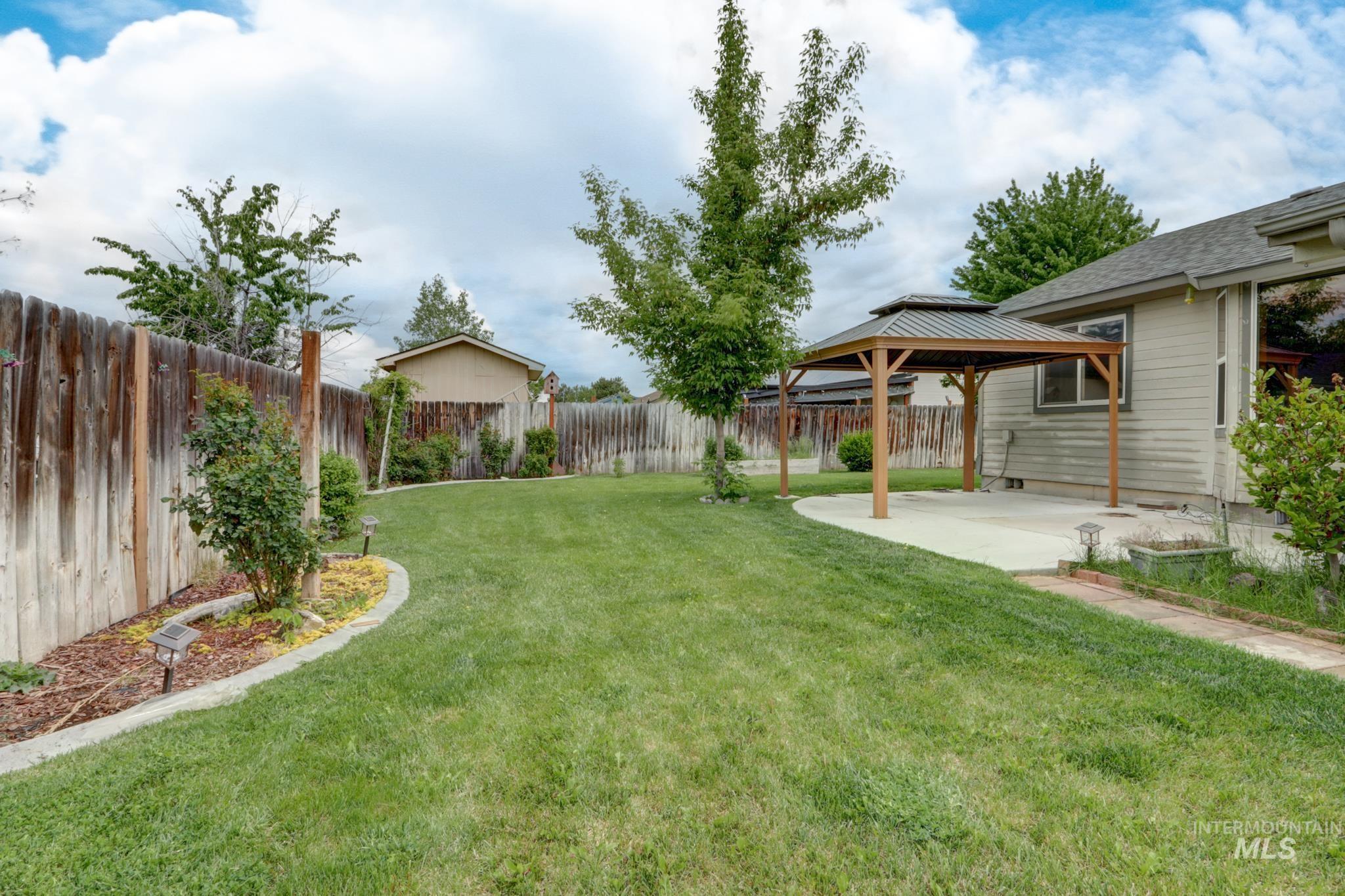 1345 Rosewood, Mountain Home, Idaho 83647, 3 Bedrooms, 2 Bathrooms, Residential For Sale, Price $339,000,MLS 98986419
