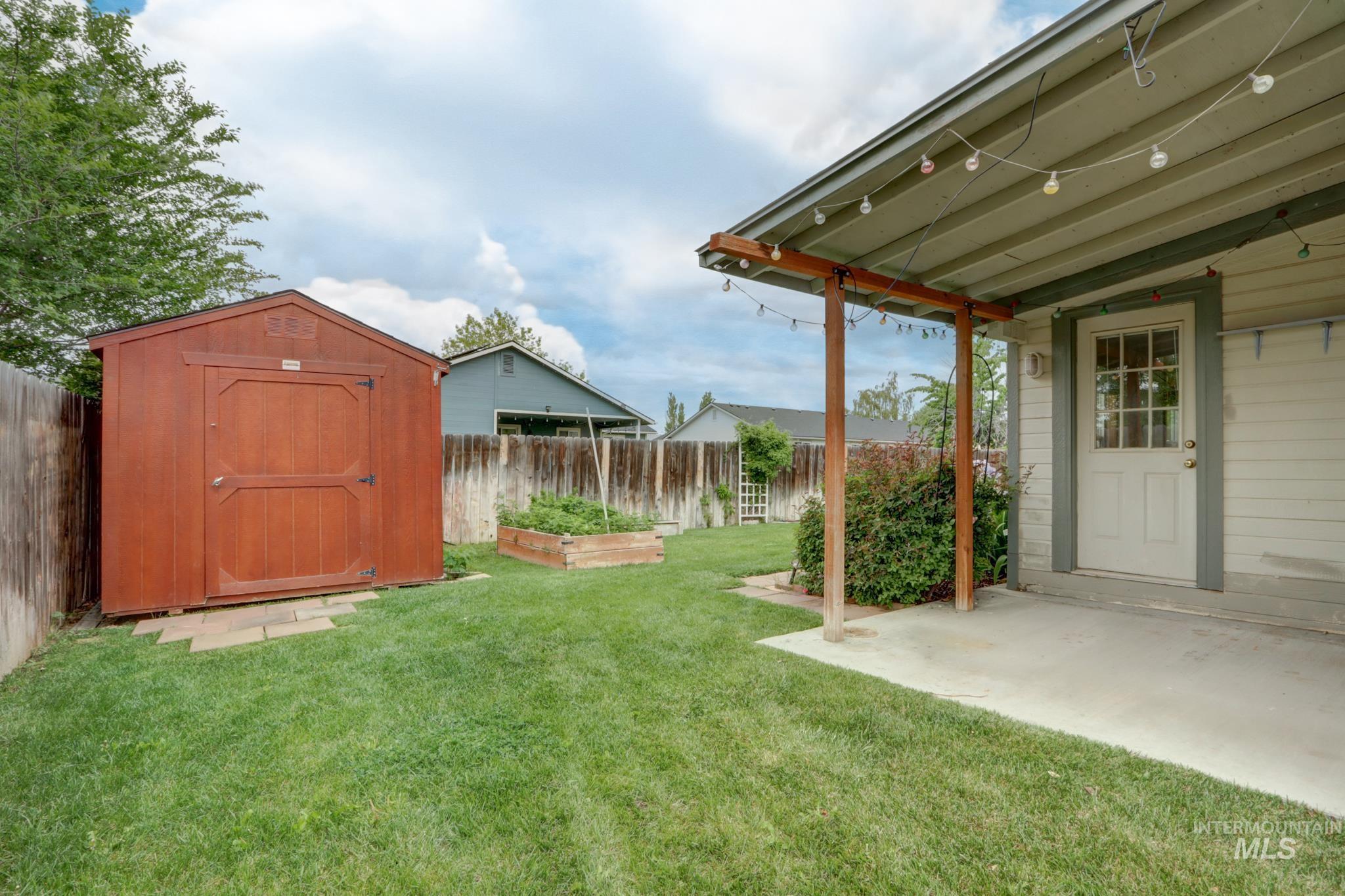 1345 Rosewood, Mountain Home, Idaho 83647, 3 Bedrooms, 2 Bathrooms, Residential For Sale, Price $339,000,MLS 98986419