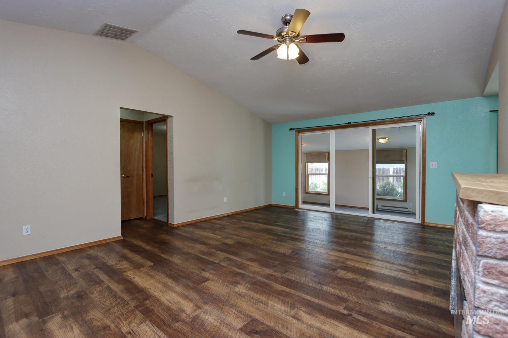 1345 Rosewood, Mountain Home, Idaho 83647, 3 Bedrooms, 2 Bathrooms, Residential For Sale, Price $339,000,MLS 98986419