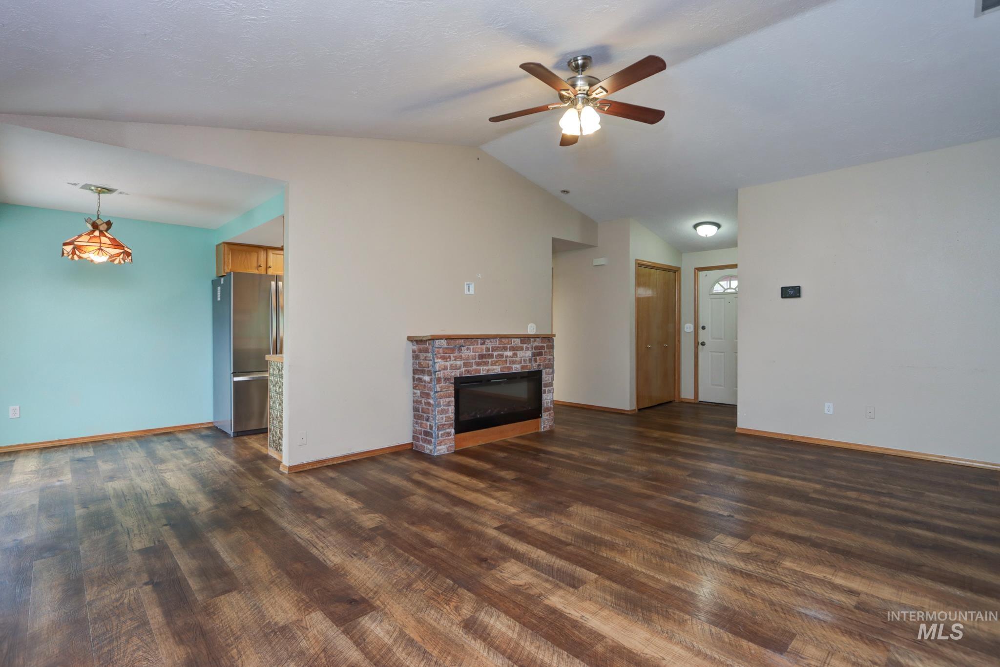 1345 Rosewood, Mountain Home, Idaho 83647, 3 Bedrooms, 2 Bathrooms, Residential For Sale, Price $339,000,MLS 98986419