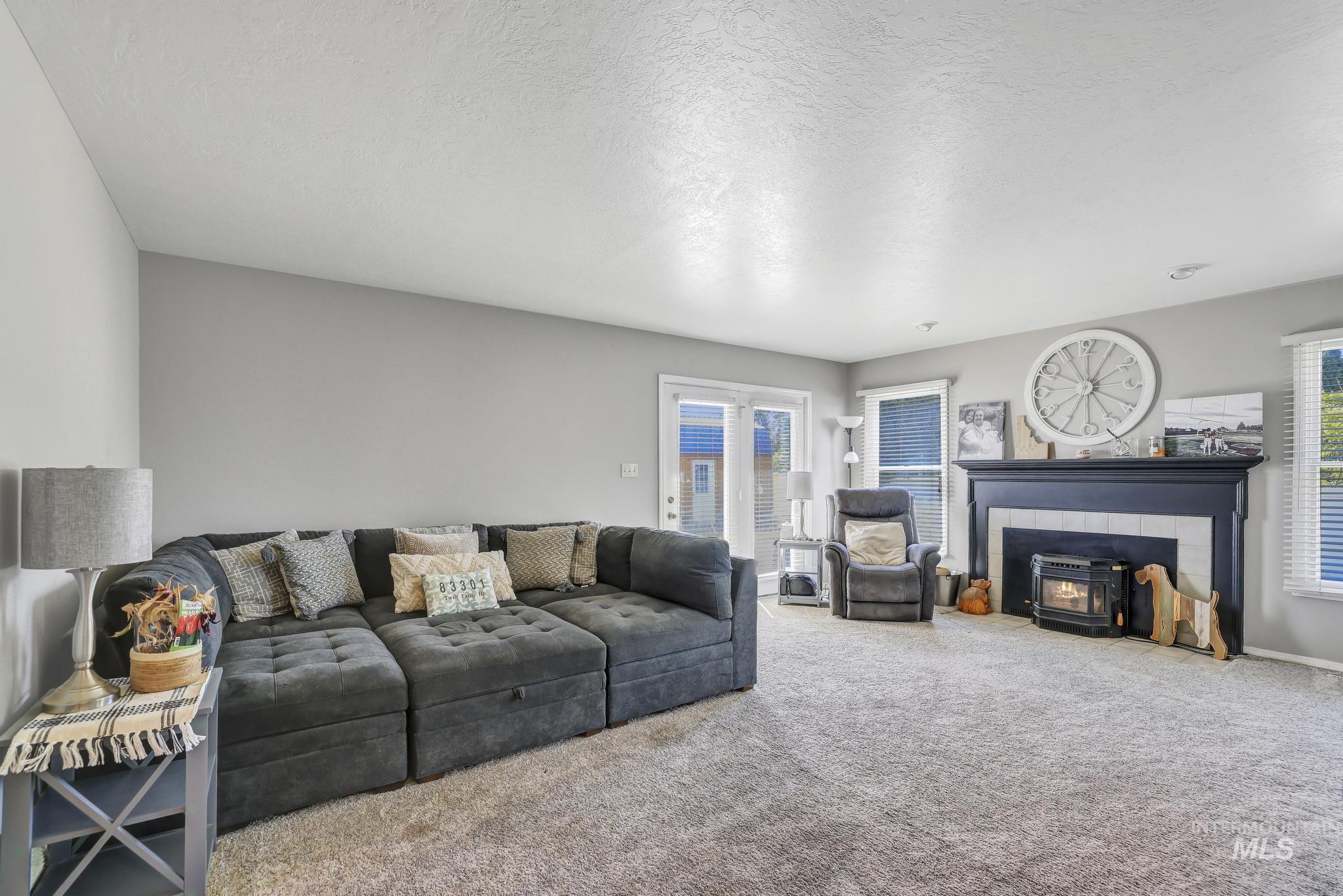 1259 Candleridge Cir, Twin Falls, Idaho 83301-8310, 5 Bedrooms, 3.5 Bathrooms, Residential For Sale, Price $559,900,MLS 98986421