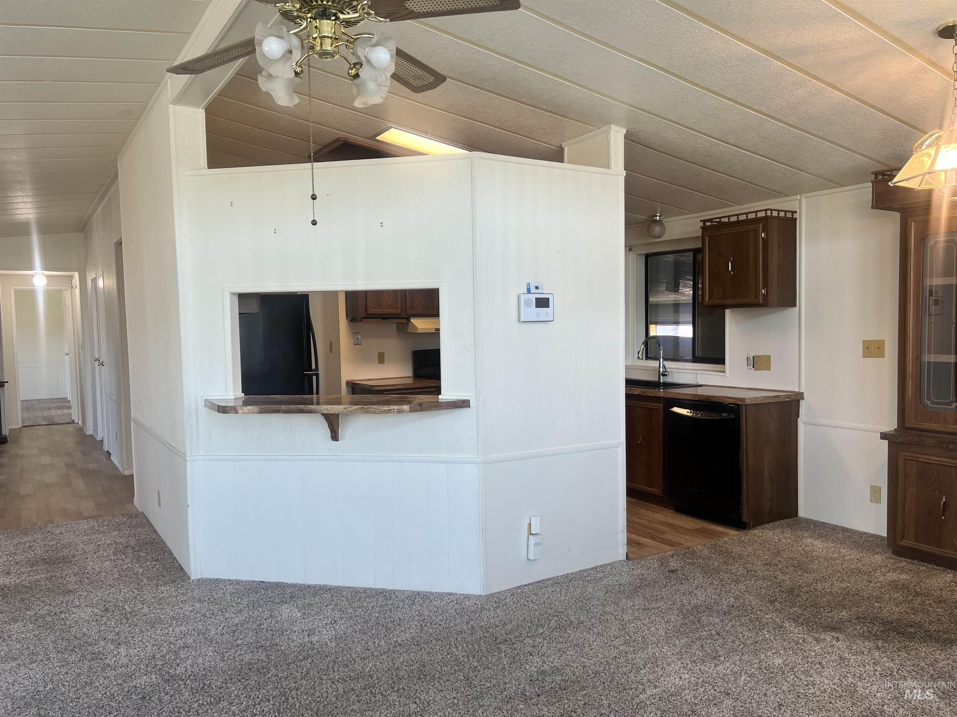 1907 W Flamingo, Nampa, Idaho 83651, 2 Bedrooms, 2.5 Bathrooms, Residential For Sale, Price $210,000, 98986422