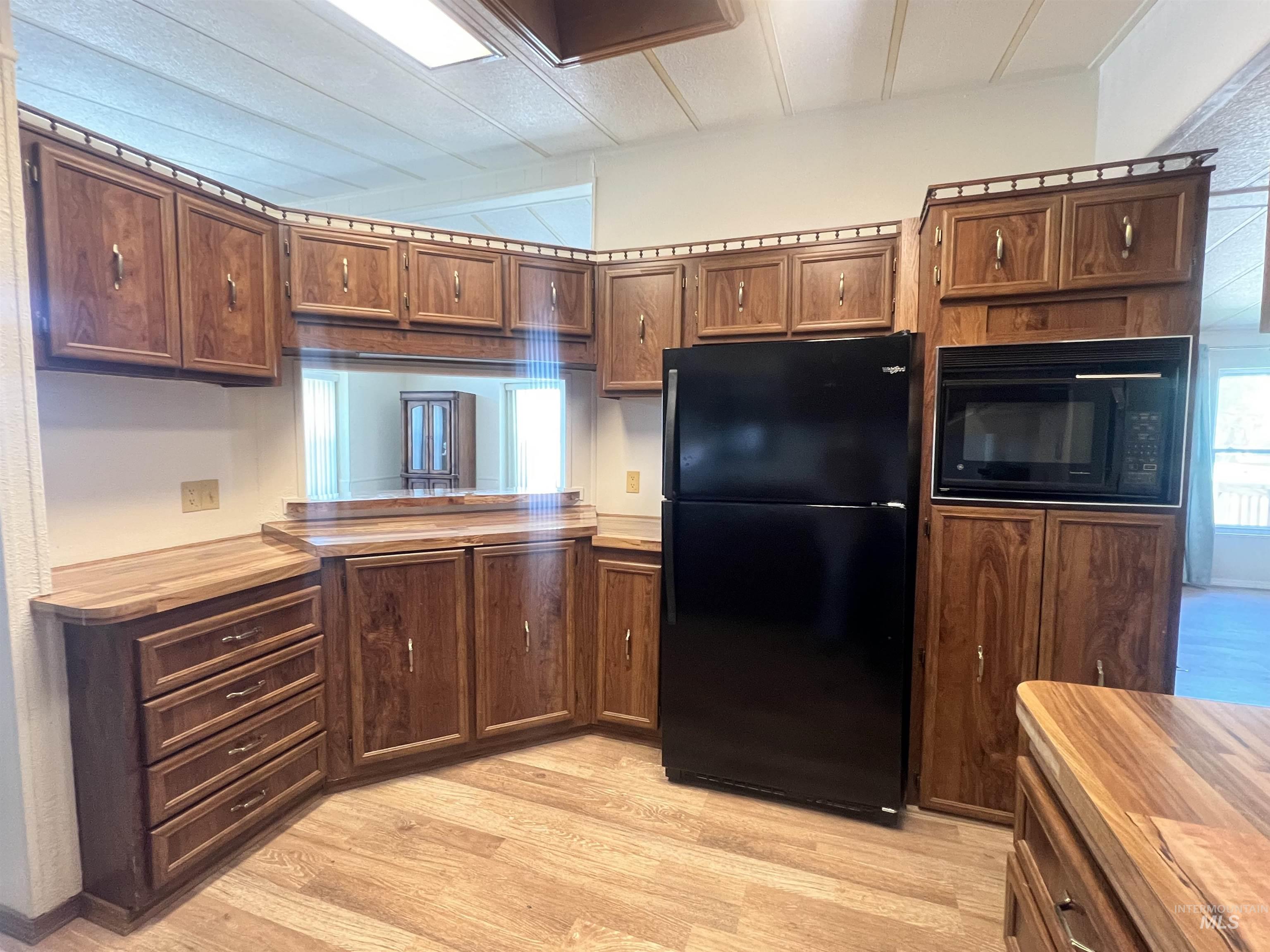 1907 W Flamingo, Nampa, Idaho 83651, 2 Bedrooms, 2.5 Bathrooms, Residential For Sale, Price $210,000, 98986422
