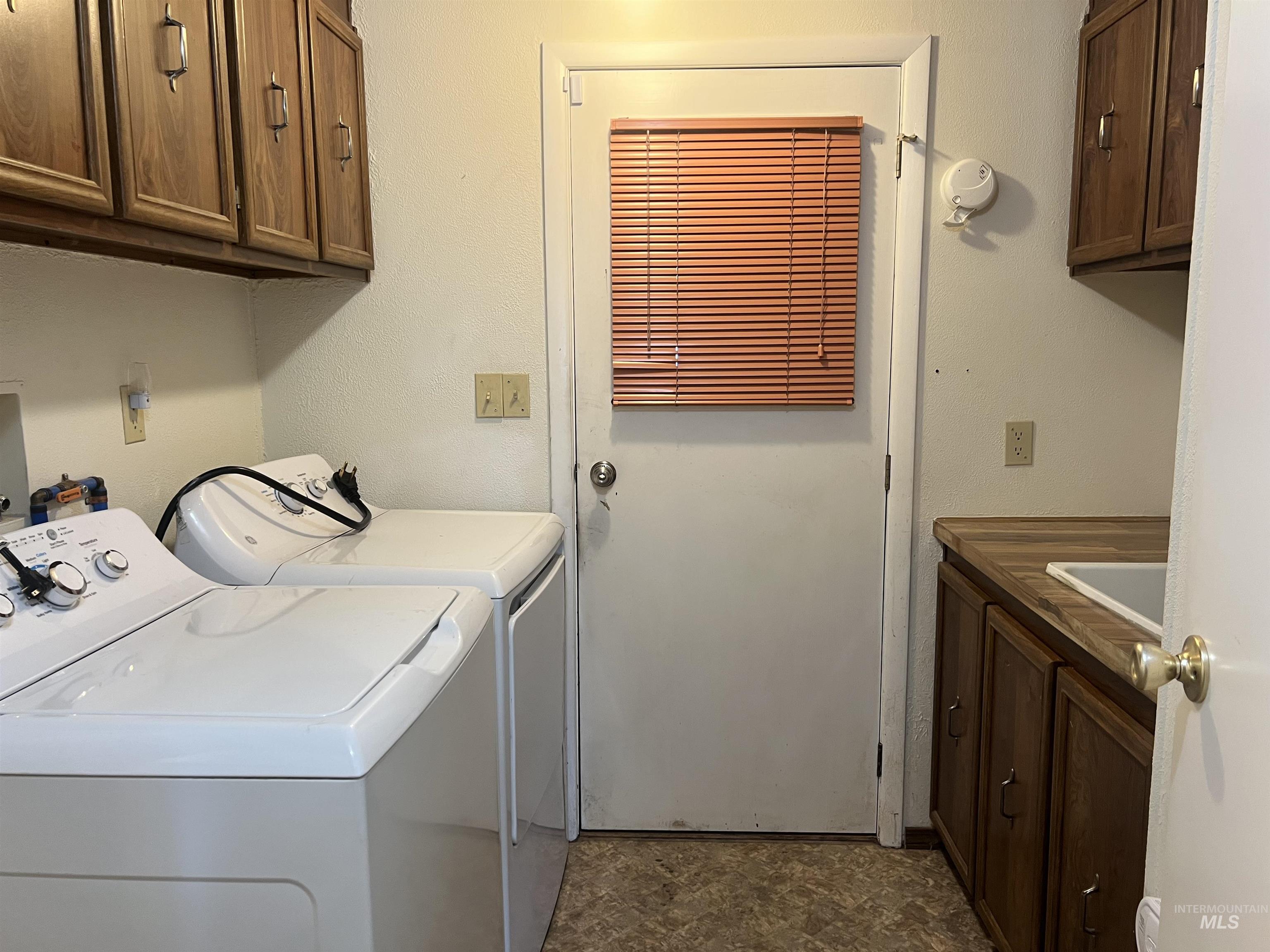 1907 W Flamingo, Nampa, Idaho 83651, 2 Bedrooms, 2.5 Bathrooms, Residential For Sale, Price $210,000, 98986422