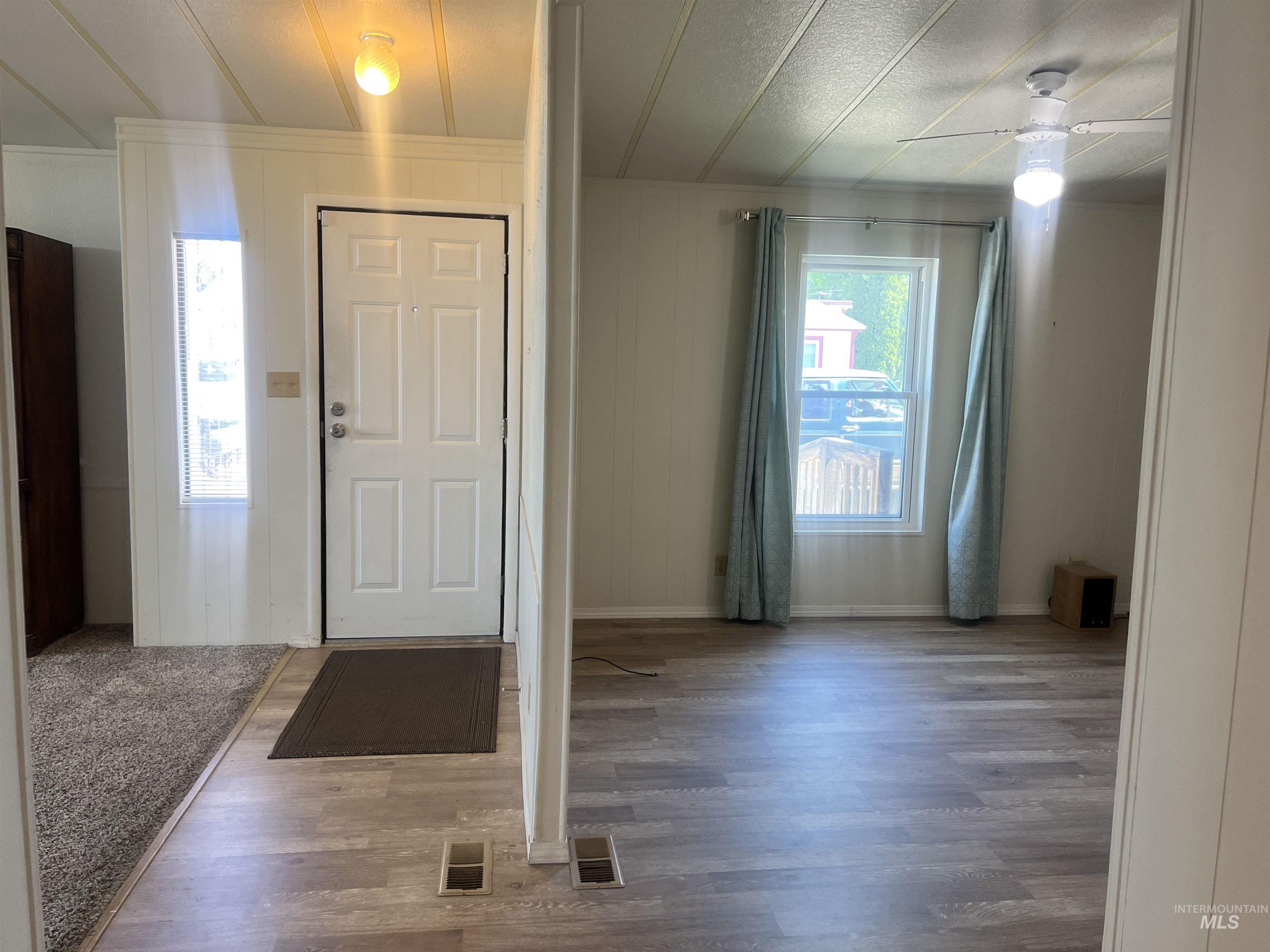 1907 W Flamingo, Nampa, Idaho 83651, 2 Bedrooms, 2.5 Bathrooms, Residential For Sale, Price $210,000, 98986422