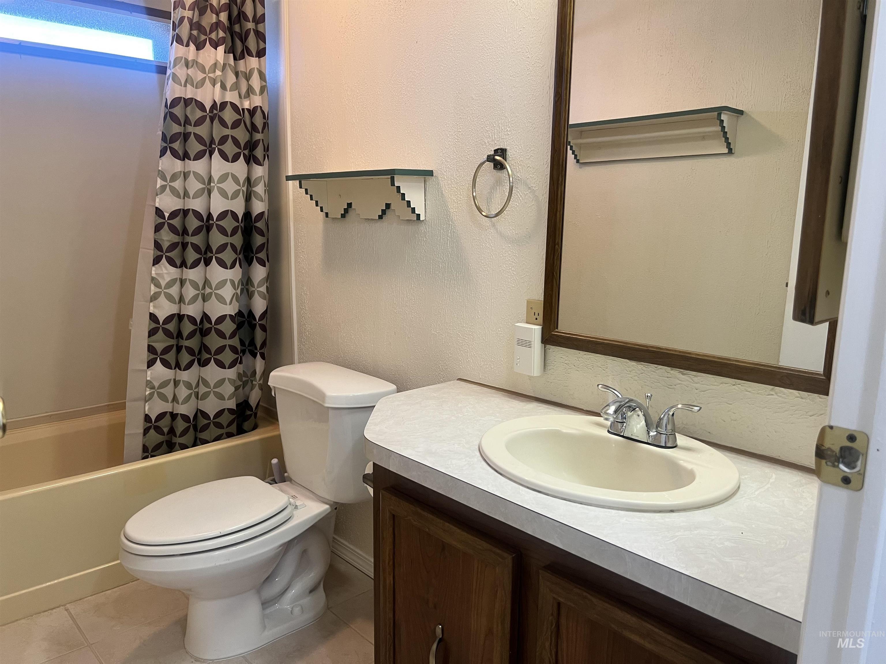1907 W Flamingo, Nampa, Idaho 83651, 2 Bedrooms, 2.5 Bathrooms, Residential For Sale, Price $210,000, 98986422