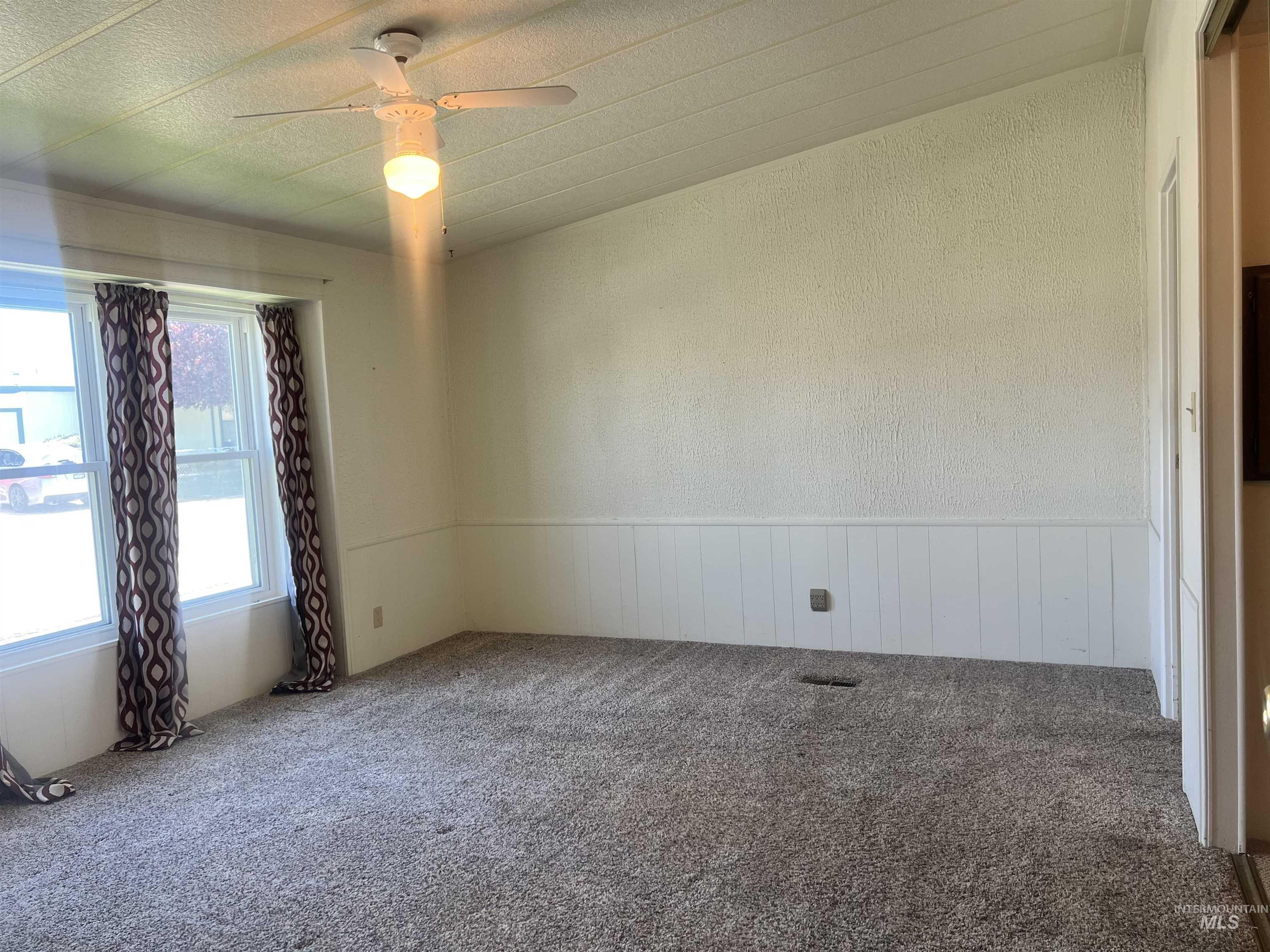1907 W Flamingo, Nampa, Idaho 83651, 2 Bedrooms, 2.5 Bathrooms, Residential For Sale, Price $210,000, 98986422