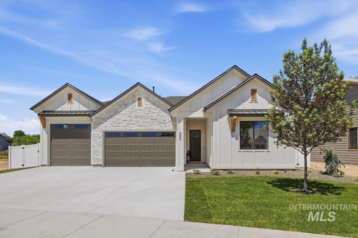 580 W Millstone St, Middleton, Idaho 83644, 3 Bedrooms, 2.5 Bathrooms, Residential For Sale, Price $639,900, 98986424