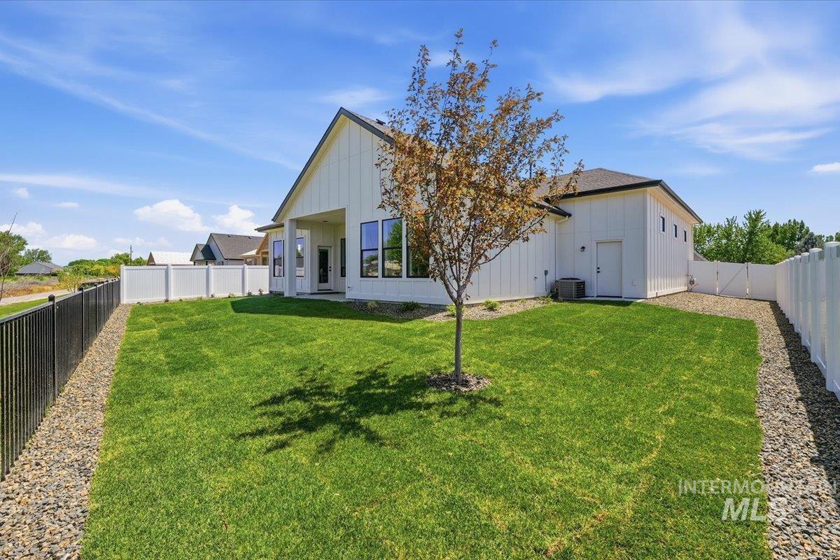 580 W Millstone St, Middleton, Idaho 83644, 3 Bedrooms, 2.5 Bathrooms, Residential For Sale, Price $639,900, 98986424