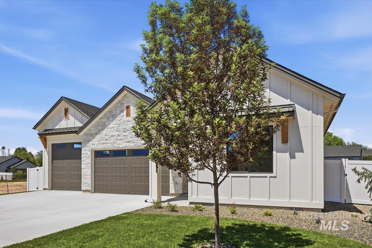 580 W Millstone St, Middleton, Idaho 83644, 3 Bedrooms, 2.5 Bathrooms, Residential For Sale, Price $639,900, 98986424
