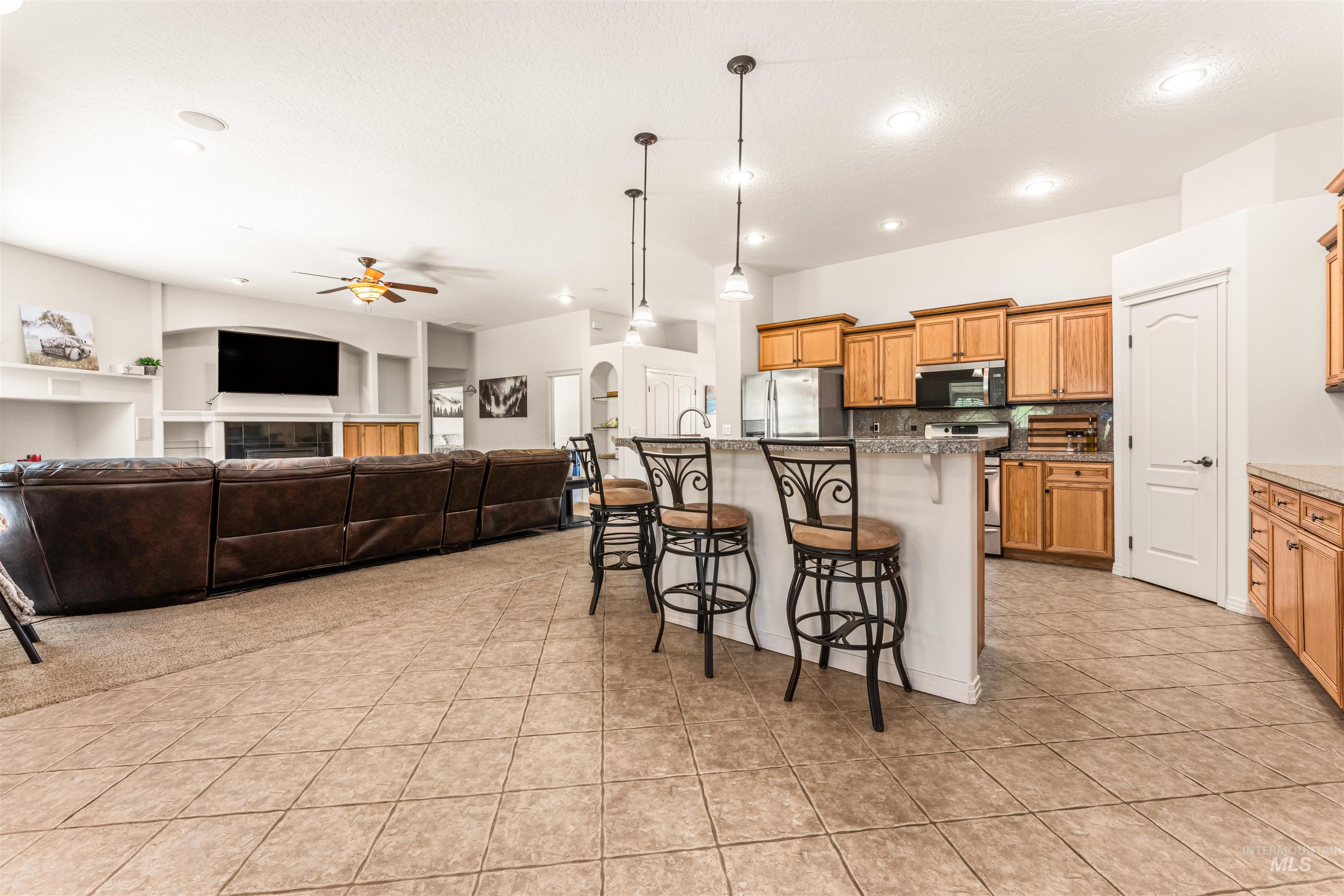 3303 S Montego Way, Nampa, Idaho 83686, 4 Bedrooms, 3.5 Bathrooms, Residential For Sale, Price $745,000, 98986426