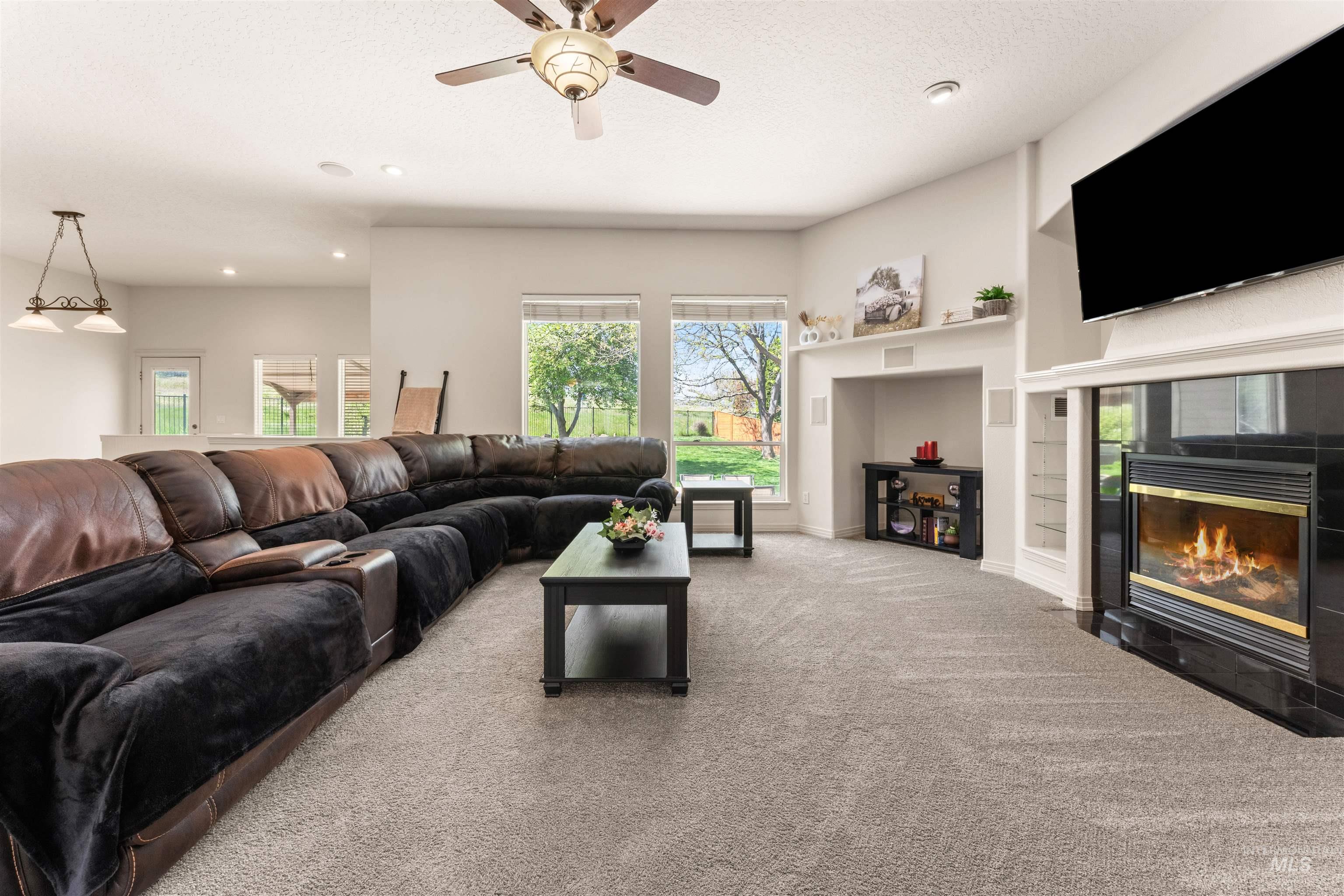 3303 S Montego Way, Nampa, Idaho 83686, 4 Bedrooms, 3.5 Bathrooms, Residential For Sale, Price $745,000, 98986426