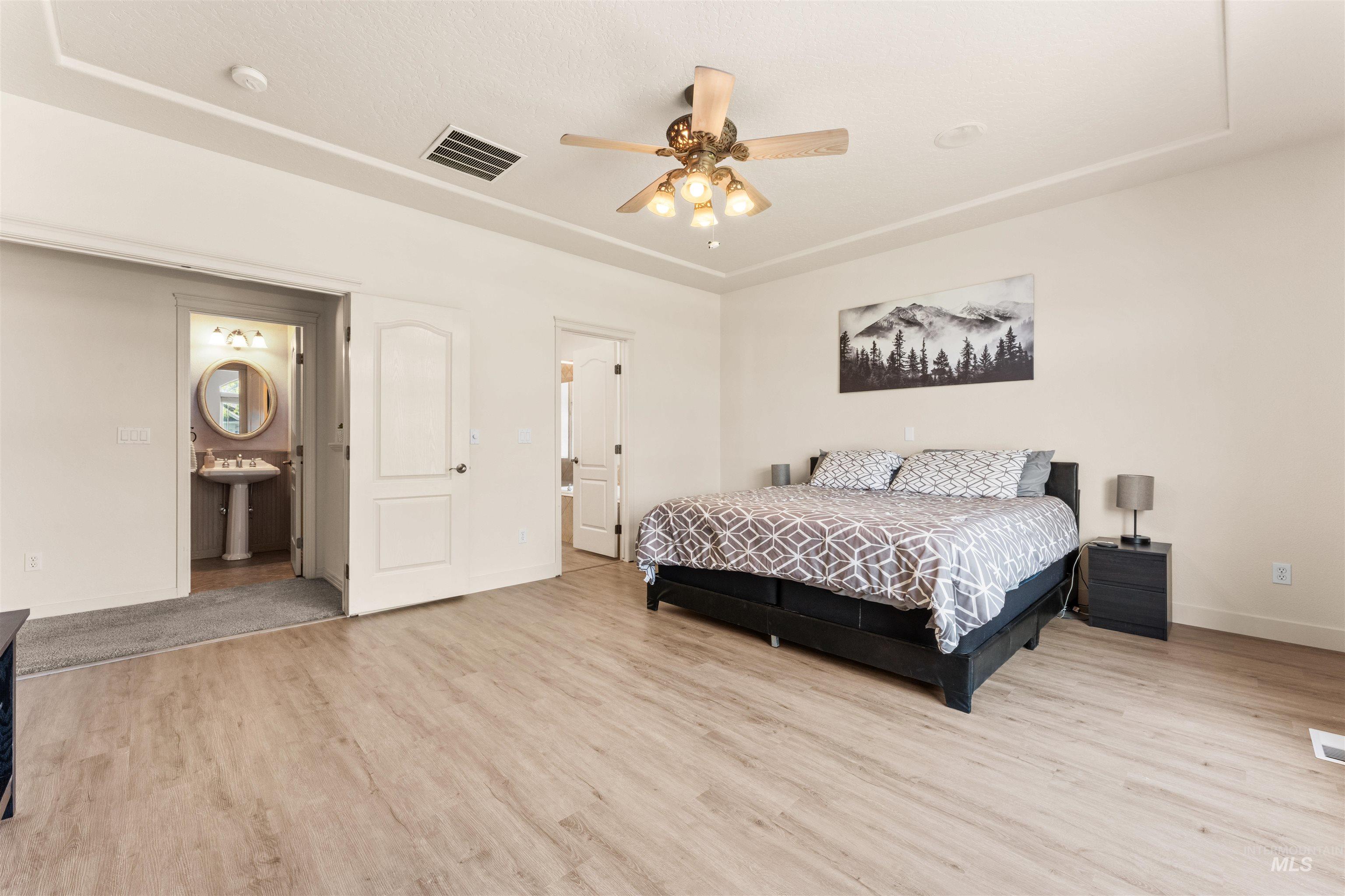 3303 S Montego Way, Nampa, Idaho 83686, 4 Bedrooms, 3.5 Bathrooms, Residential For Sale, Price $745,000, 98986426
