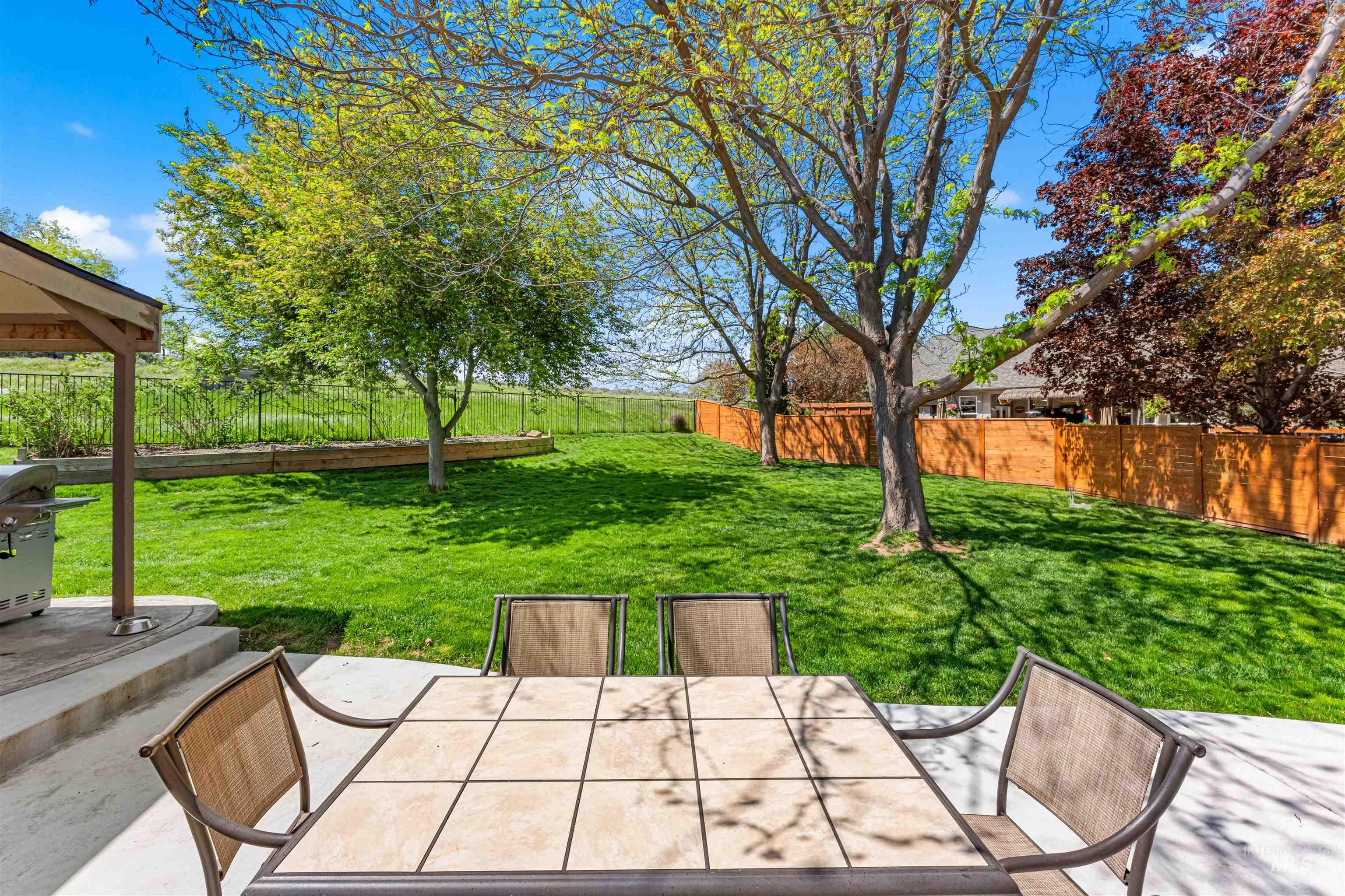 3303 S Montego Way, Nampa, Idaho 83686, 4 Bedrooms, 3.5 Bathrooms, Residential For Sale, Price $745,000, 98986426