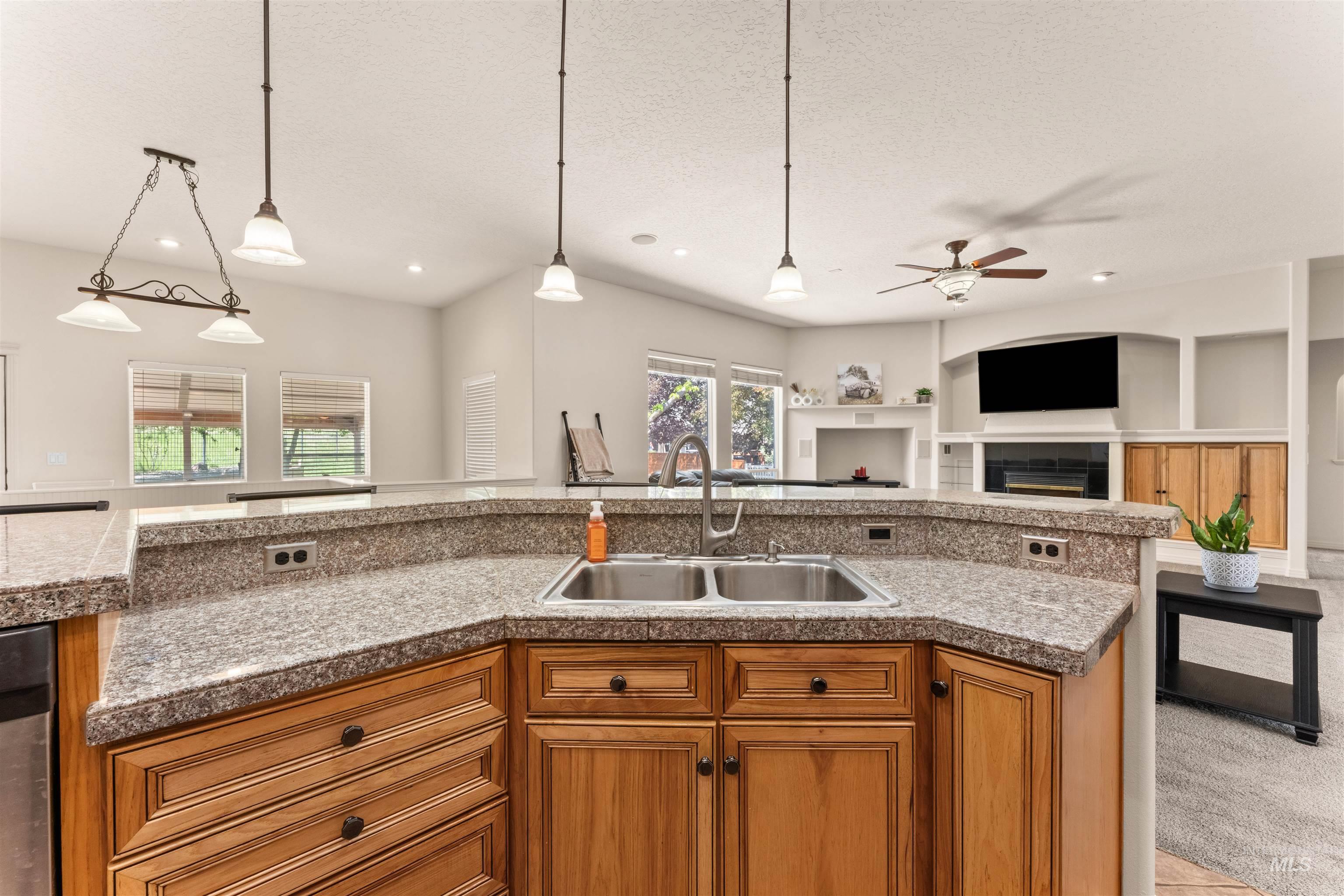 3303 S Montego Way, Nampa, Idaho 83686, 4 Bedrooms, 3.5 Bathrooms, Residential For Sale, Price $745,000, 98986426