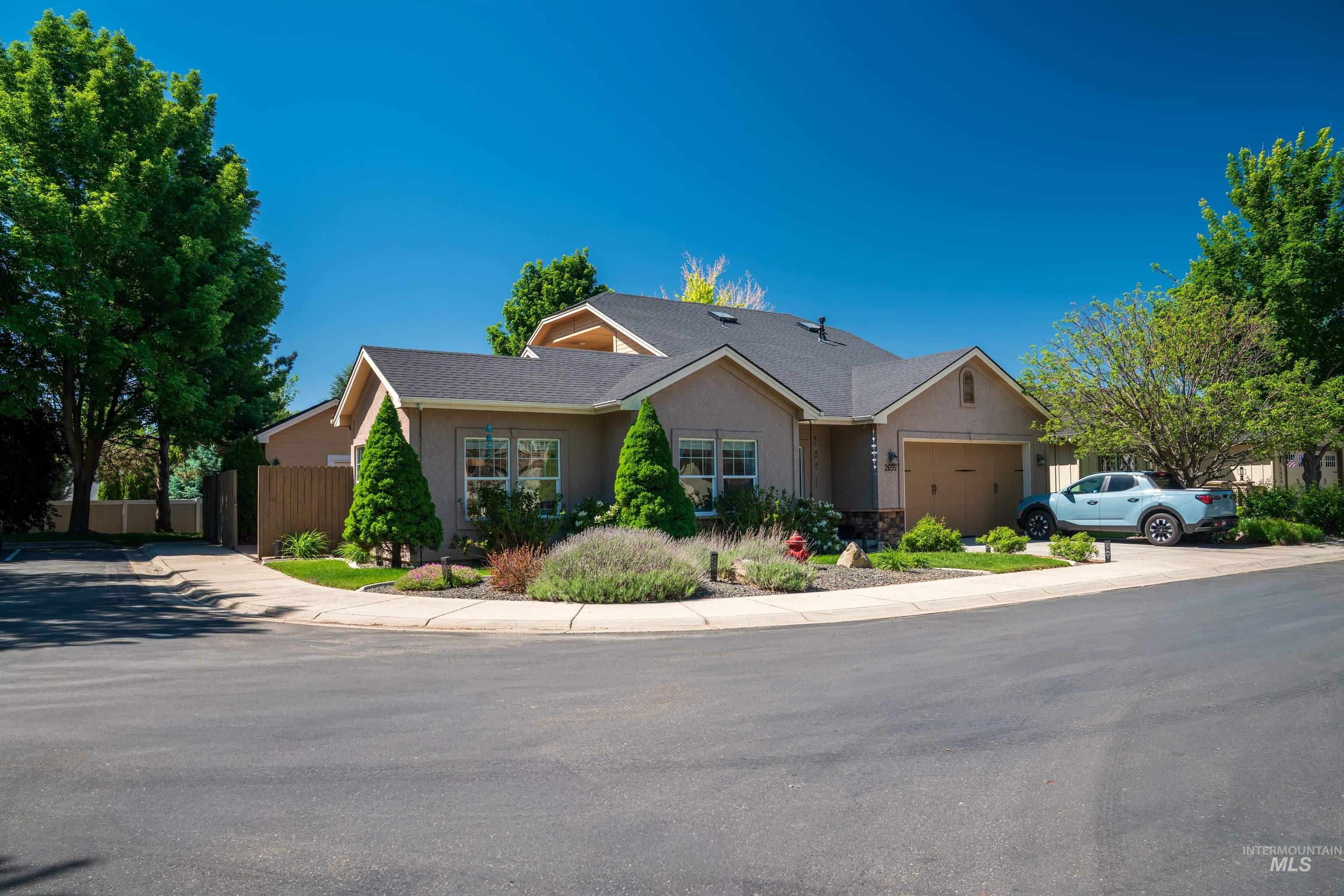 2655 E Piccadilly Ln, Eagle, Idaho 83616, 3 Bedrooms, 2.5 Bathrooms, Residential For Sale, Price $679,999, 98986429