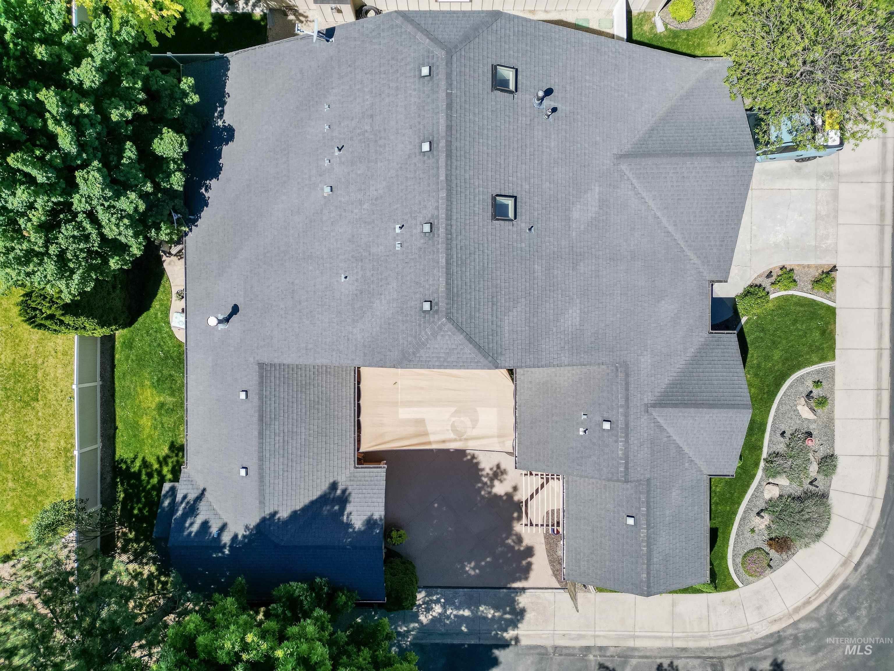 2655 E Piccadilly Ln, Eagle, Idaho 83616, 3 Bedrooms, 2.5 Bathrooms, Residential For Sale, Price $679,999, 98986429