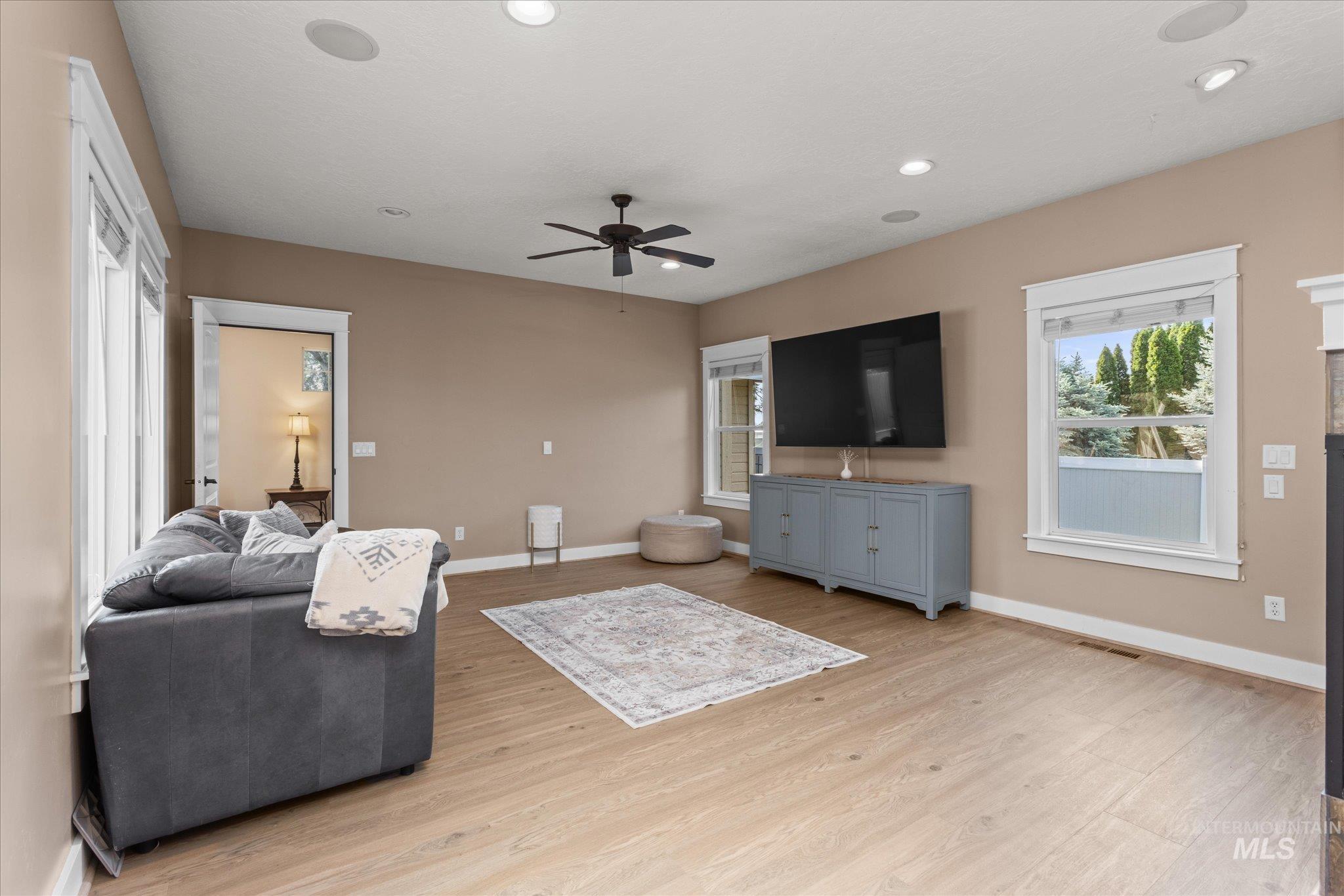 2655 E Piccadilly Ln, Eagle, Idaho 83616, 3 Bedrooms, 2.5 Bathrooms, Residential For Sale, Price $610,000, 98986429