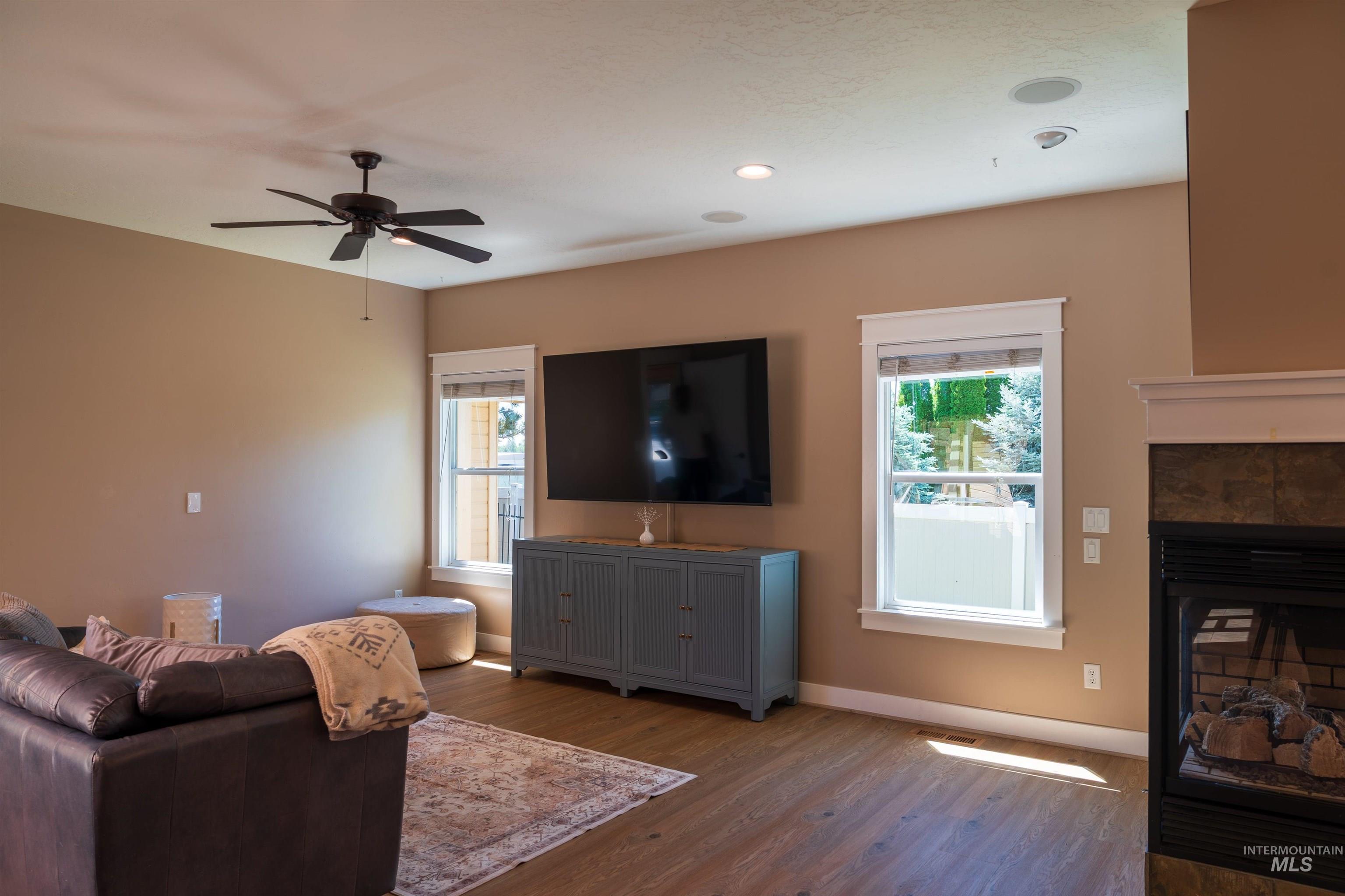 2655 E Piccadilly Ln, Eagle, Idaho 83616, 3 Bedrooms, 2.5 Bathrooms, Residential For Sale, Price $679,999, 98986429