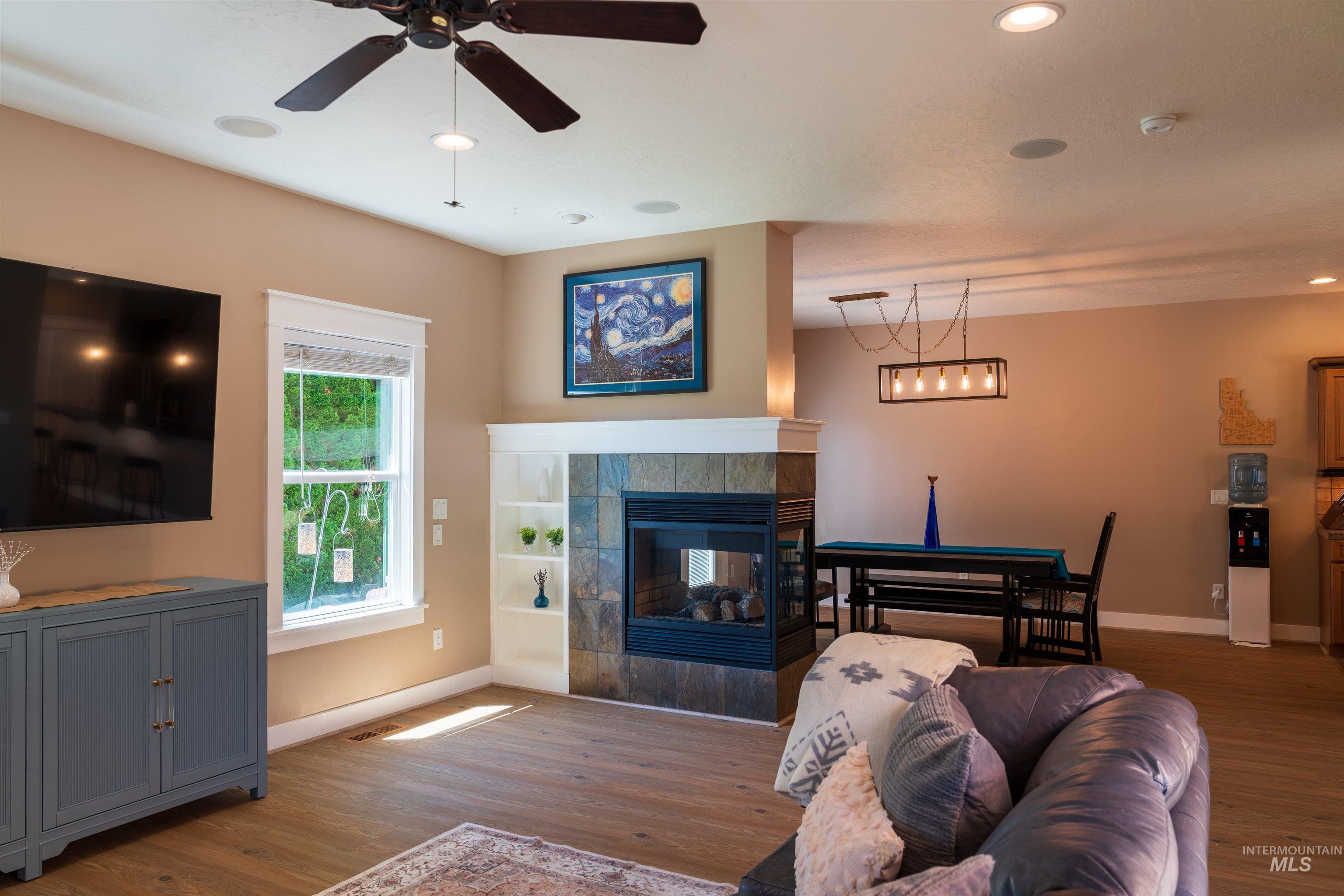 2655 E Piccadilly Ln, Eagle, Idaho 83616, 3 Bedrooms, 2.5 Bathrooms, Residential For Sale, Price $679,999, 98986429