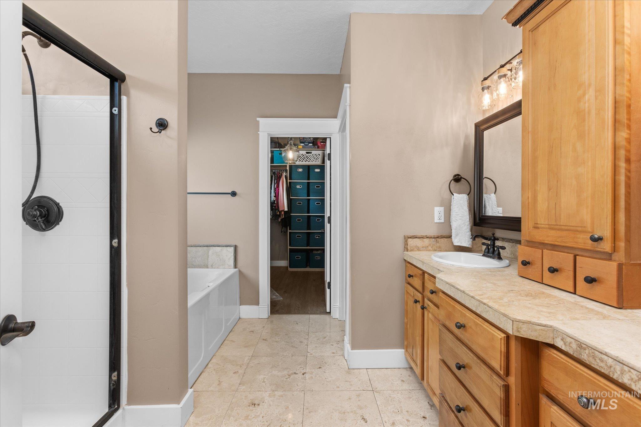 2655 E Piccadilly Ln, Eagle, Idaho 83616, 3 Bedrooms, 2.5 Bathrooms, Residential For Sale, Price $610,000, 98986429