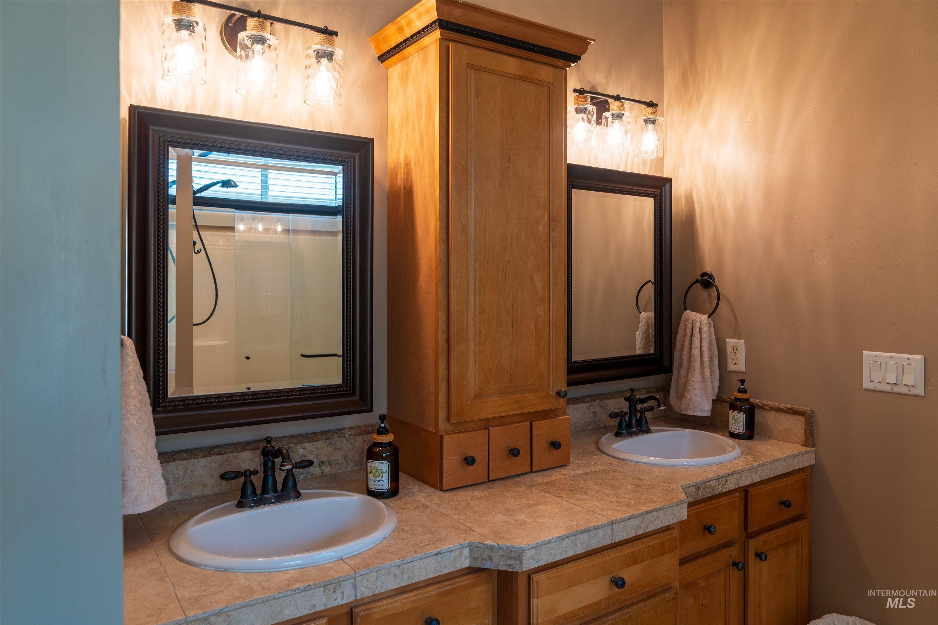 2655 E Piccadilly Ln, Eagle, Idaho 83616, 3 Bedrooms, 2.5 Bathrooms, Residential For Sale, Price $679,999, 98986429