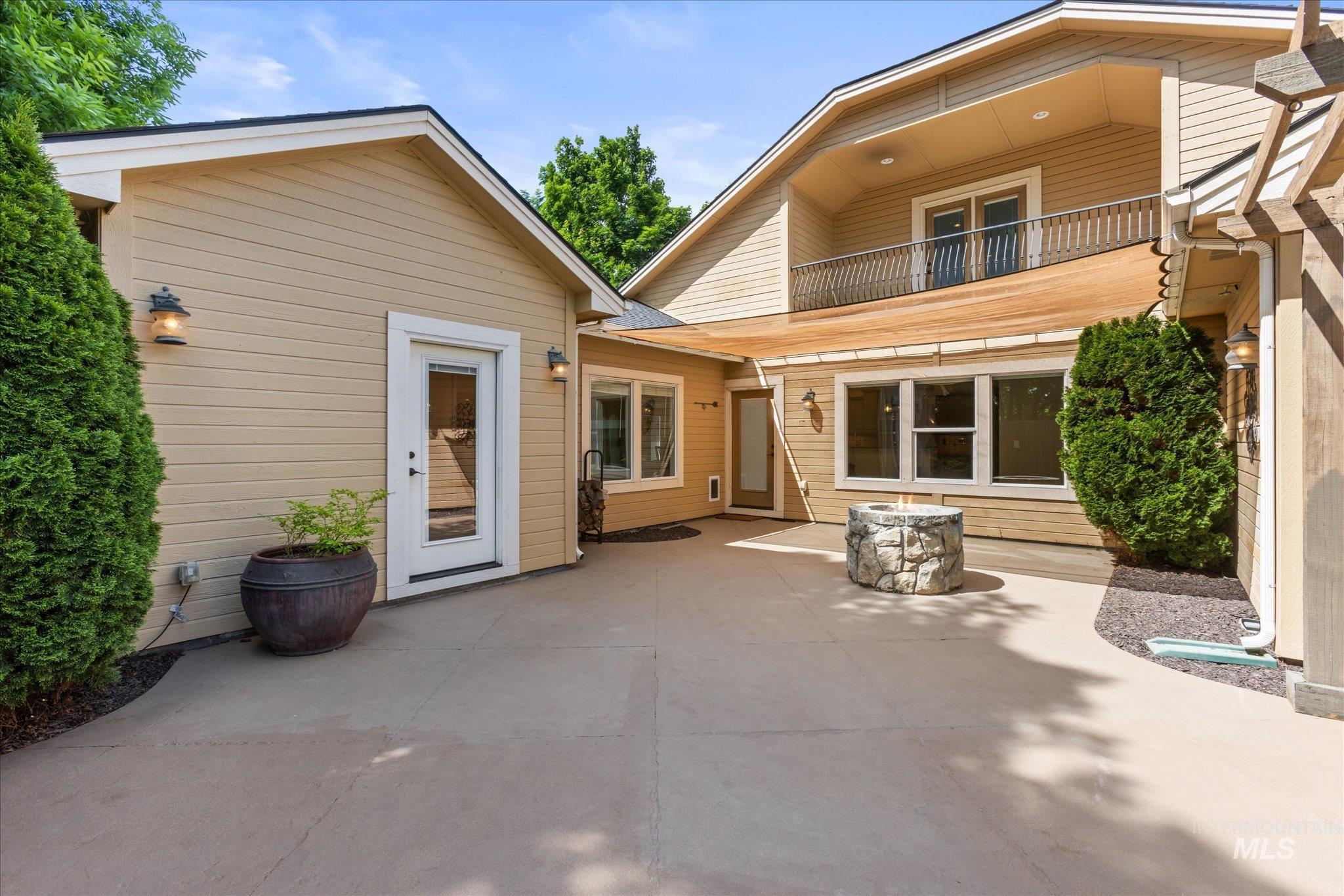 2655 E Piccadilly Ln, Eagle, Idaho 83616, 3 Bedrooms, 2.5 Bathrooms, Residential For Sale, Price $610,000, 98986429