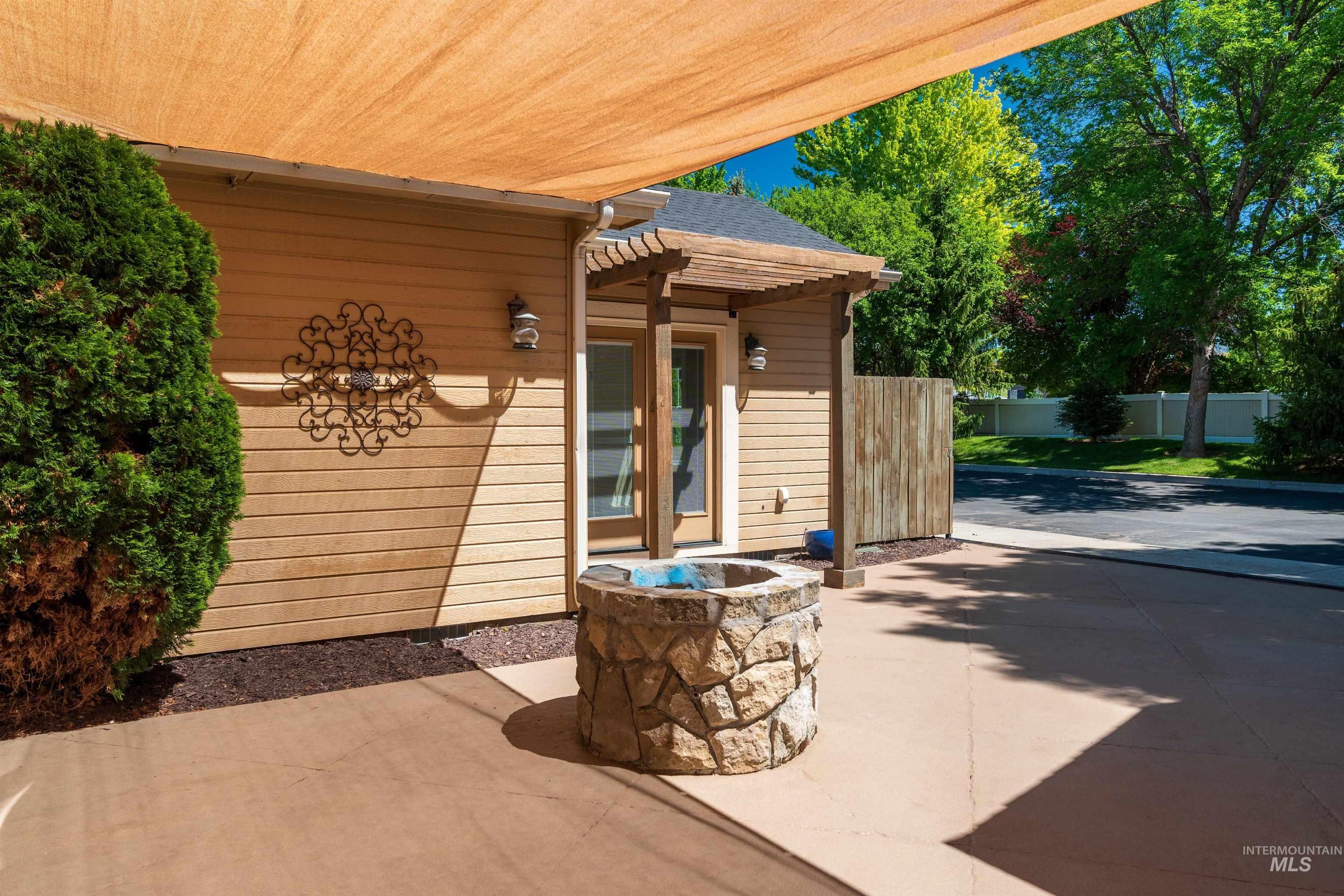 2655 E Piccadilly Ln, Eagle, Idaho 83616, 3 Bedrooms, 2.5 Bathrooms, Residential For Sale, Price $679,999, 98986429