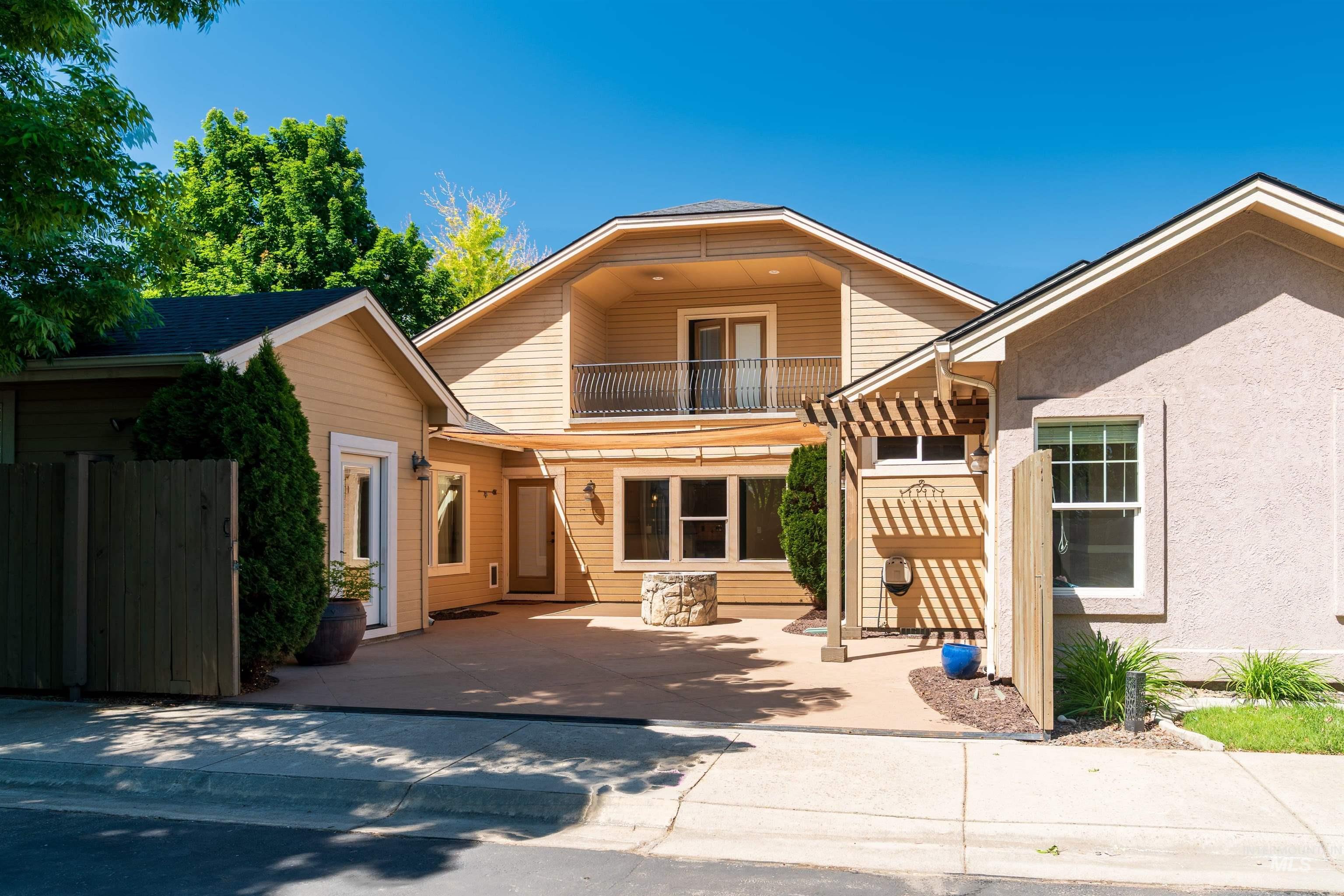 2655 E Piccadilly Ln, Eagle, Idaho 83616, 3 Bedrooms, 2.5 Bathrooms, Residential For Sale, Price $679,999, 98986429