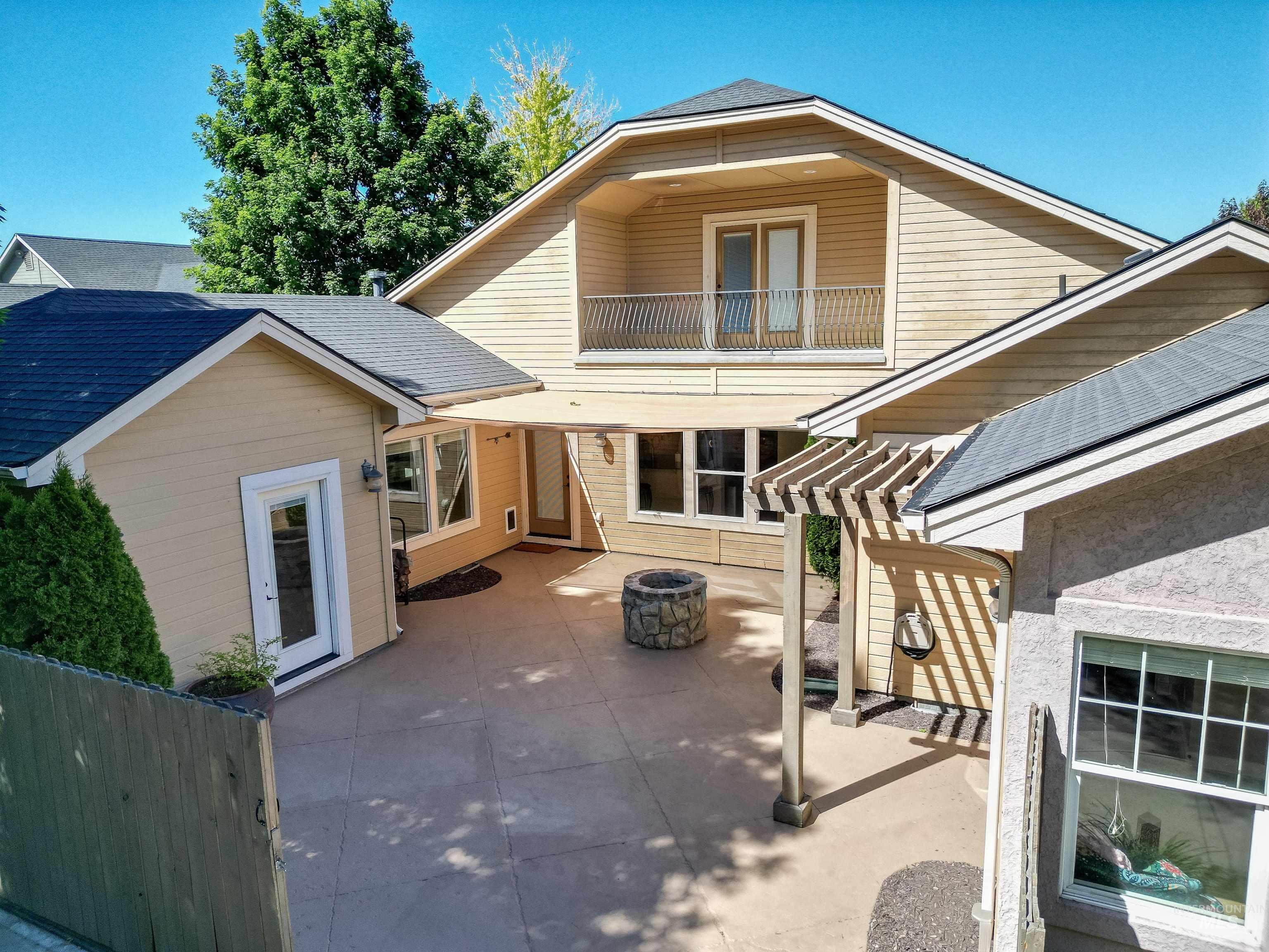 2655 E Piccadilly Ln, Eagle, Idaho 83616, 3 Bedrooms, 2.5 Bathrooms, Residential For Sale, Price $679,999, 98986429