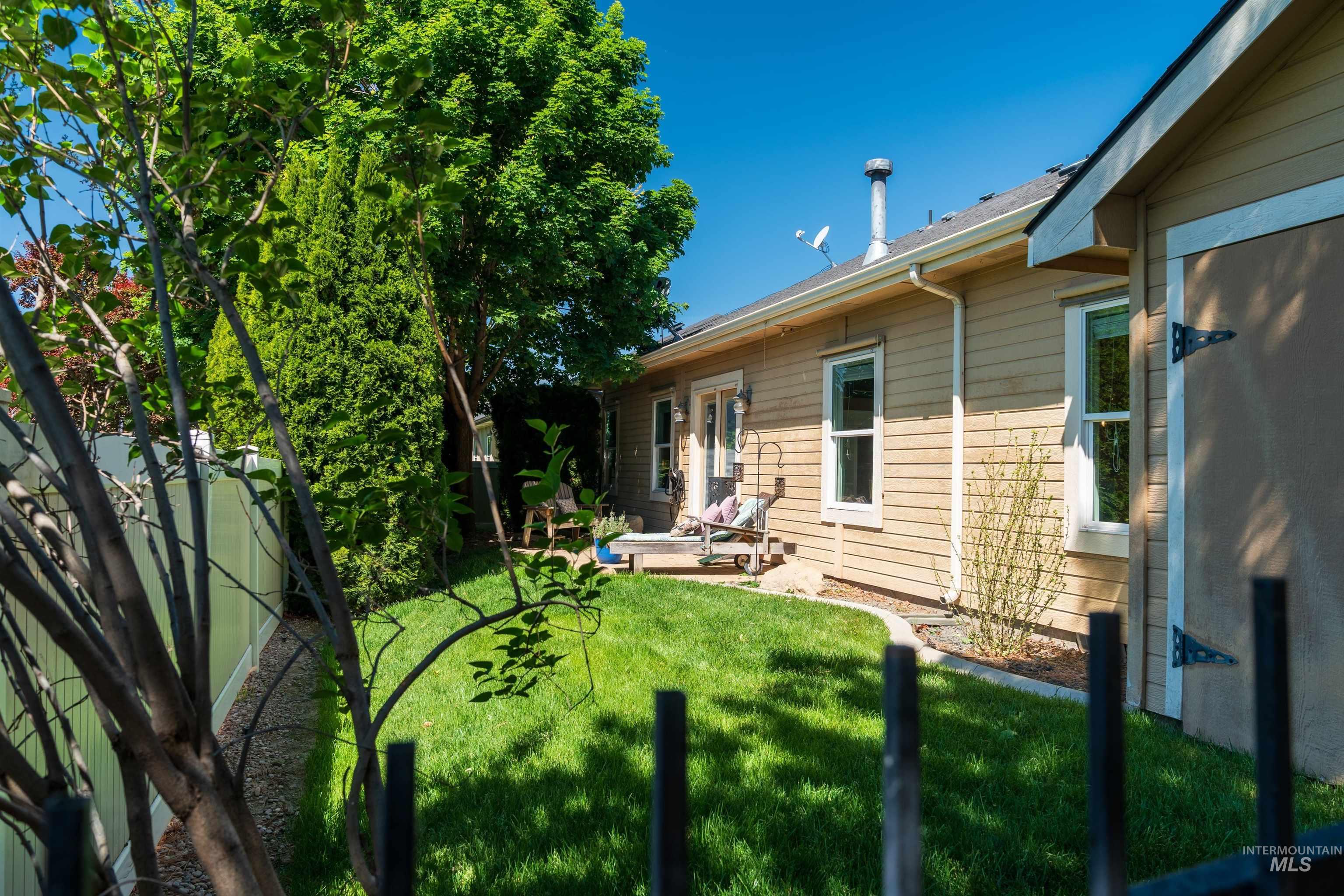 2655 E Piccadilly Ln, Eagle, Idaho 83616, 3 Bedrooms, 2.5 Bathrooms, Residential For Sale, Price $679,999, 98986429