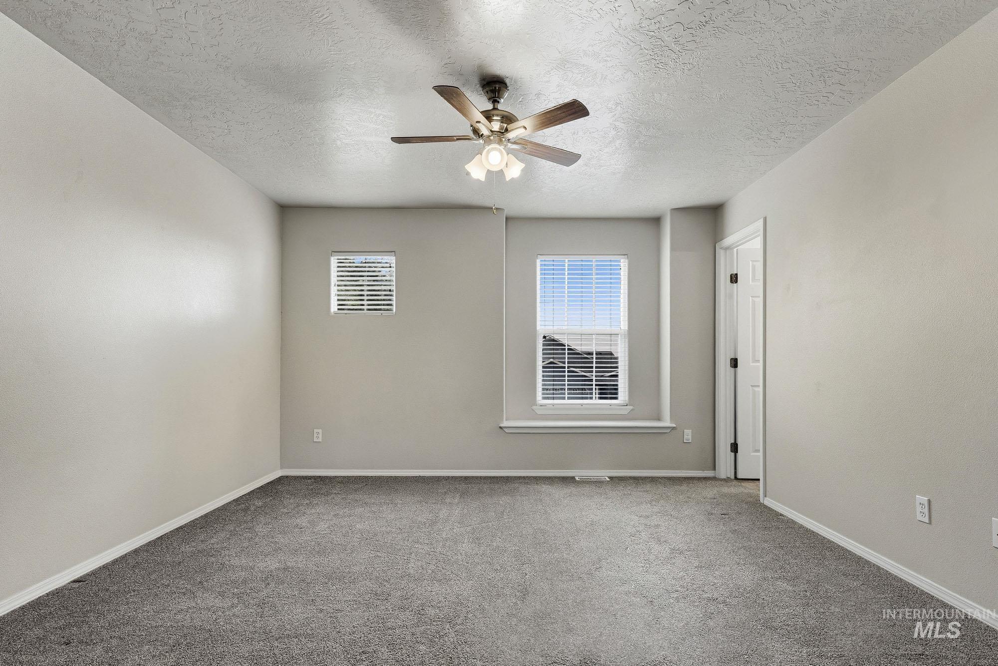497 N Lahar Pl, Kuna, Idaho 83634, 3 Bedrooms, 2.5 Bathrooms, Residential For Sale, Price $405,000,MLS 98986430