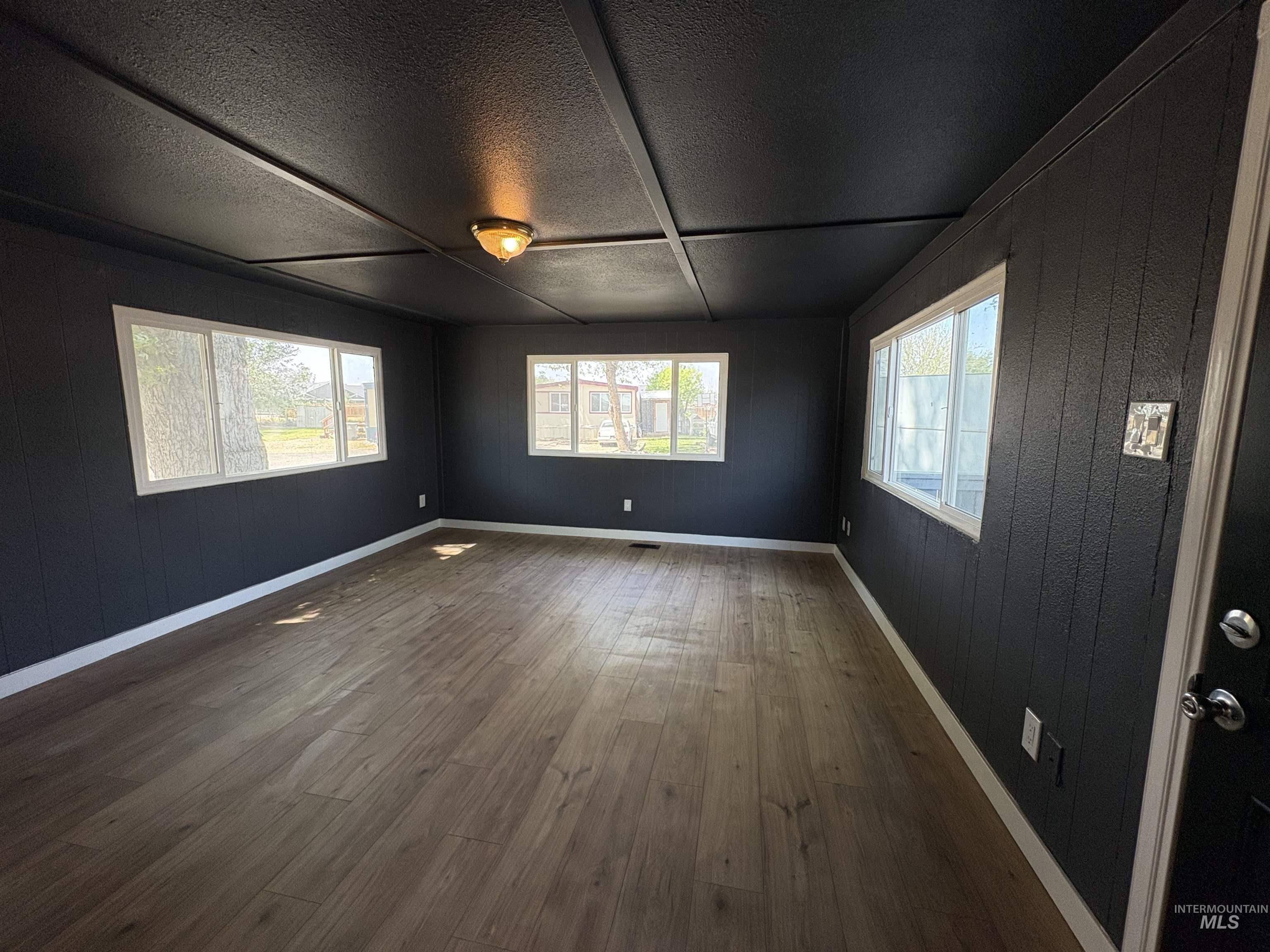401 Main St #38, Homedale, Idaho 83628, 3 Bedrooms, 1 Bathroom, Residential For Sale, Price $65,000, 98986432