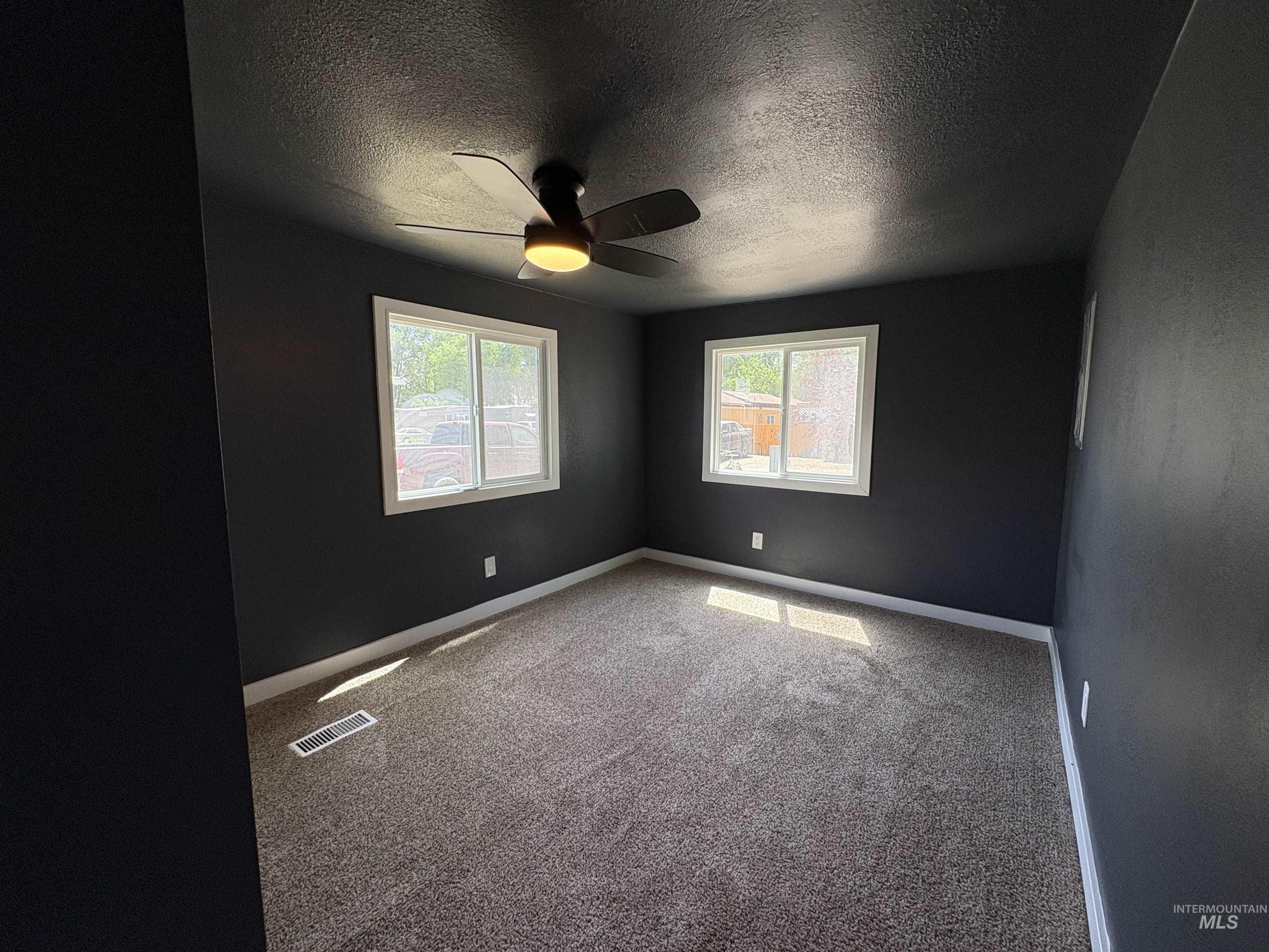 401 Main St #38, Homedale, Idaho 83628, 3 Bedrooms, 1 Bathroom, Residential For Sale, Price $65,000, 98986432