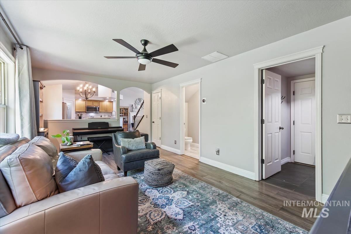 16930 N Darmady Loop, Nampa, Idaho 83687, 4 Bedrooms, 3 Bathrooms, Residential For Sale, Price $434,900, 98986433
