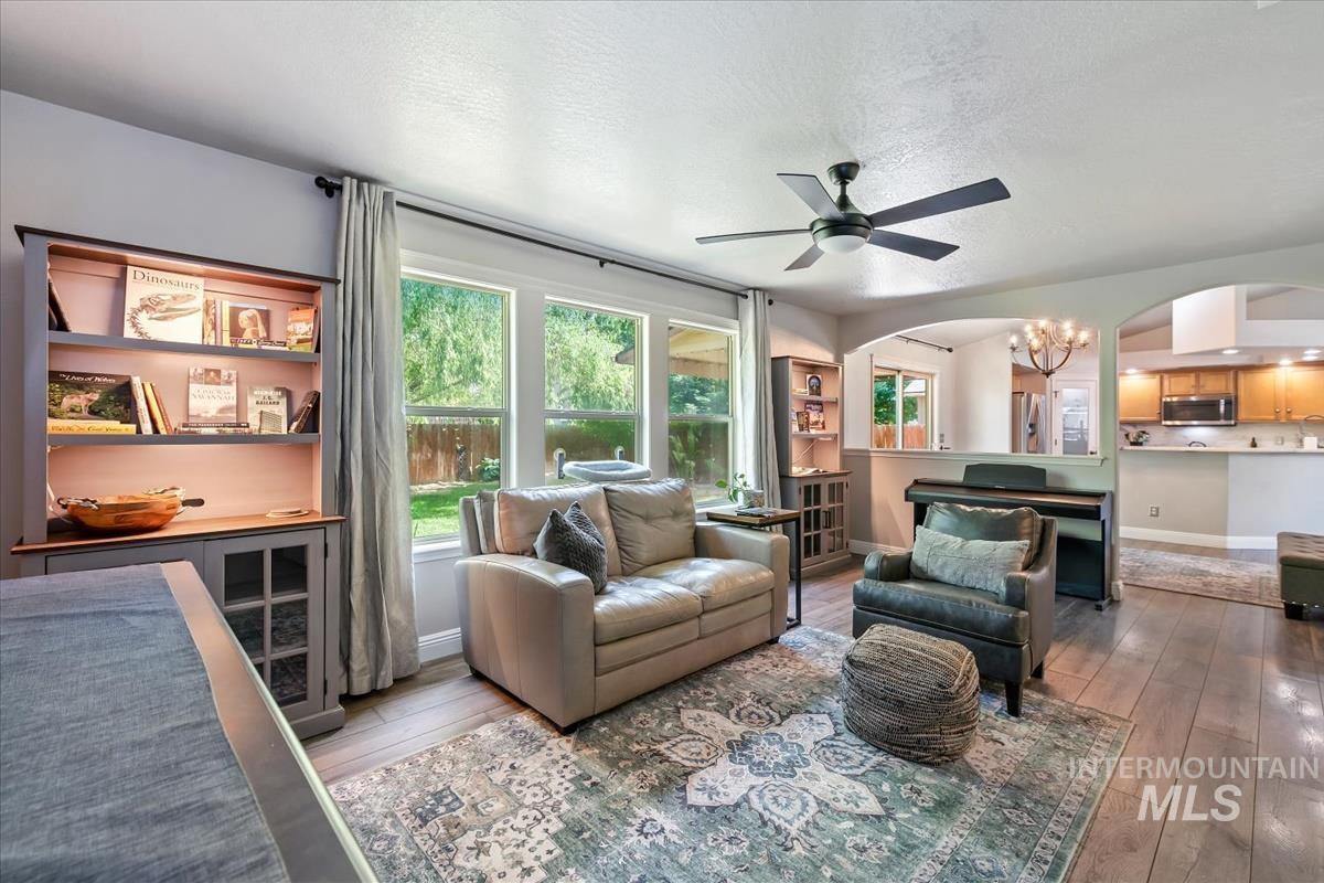 16930 N Darmady Loop, Nampa, Idaho 83687, 4 Bedrooms, 3 Bathrooms, Residential For Sale, Price $434,900, 98986433