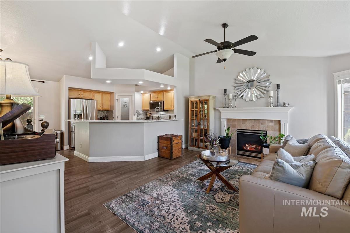16930 N Darmady Loop, Nampa, Idaho 83687, 4 Bedrooms, 3 Bathrooms, Residential For Sale, Price $434,900, 98986433
