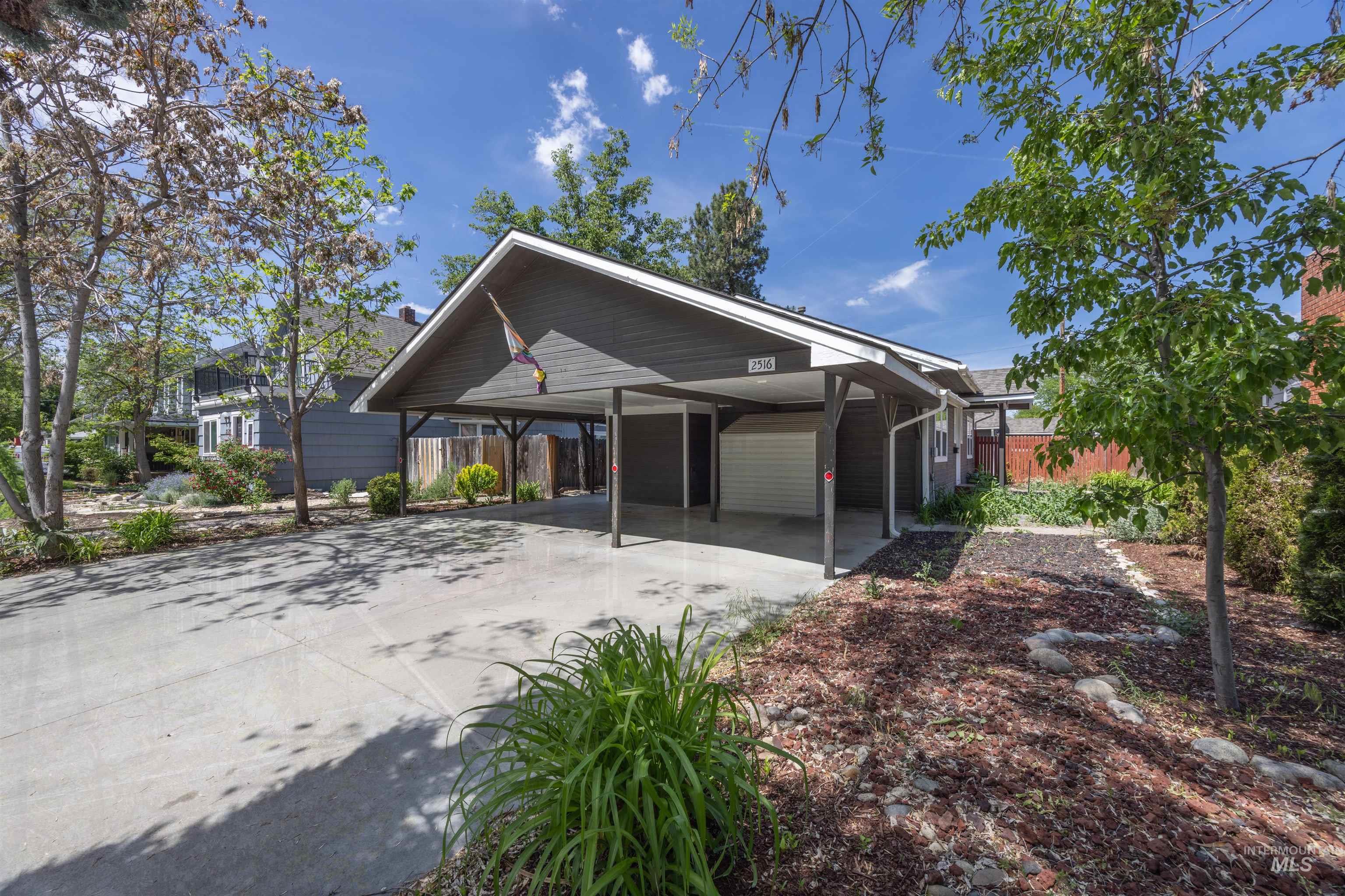2514 & 2516 W Jefferson St, Boise, Idaho 83702, 5 Bedrooms, 2 Bathrooms, Residential For Sale, Price $699,900, 98986436