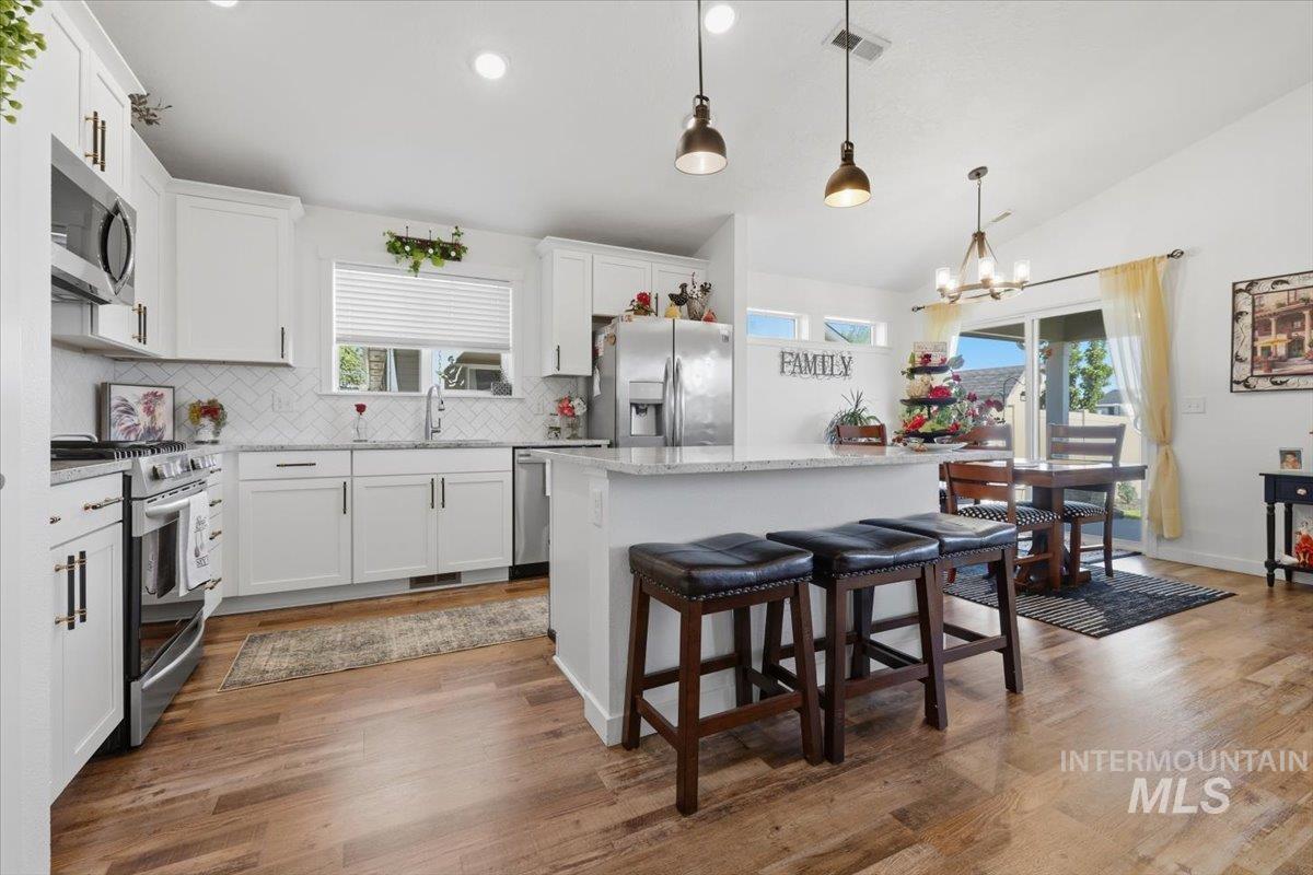 12640 W McBean Ct., Star, Idaho 83669, 3 Bedrooms, 2 Bathrooms, Residential For Sale, Price $514,990, 98986439