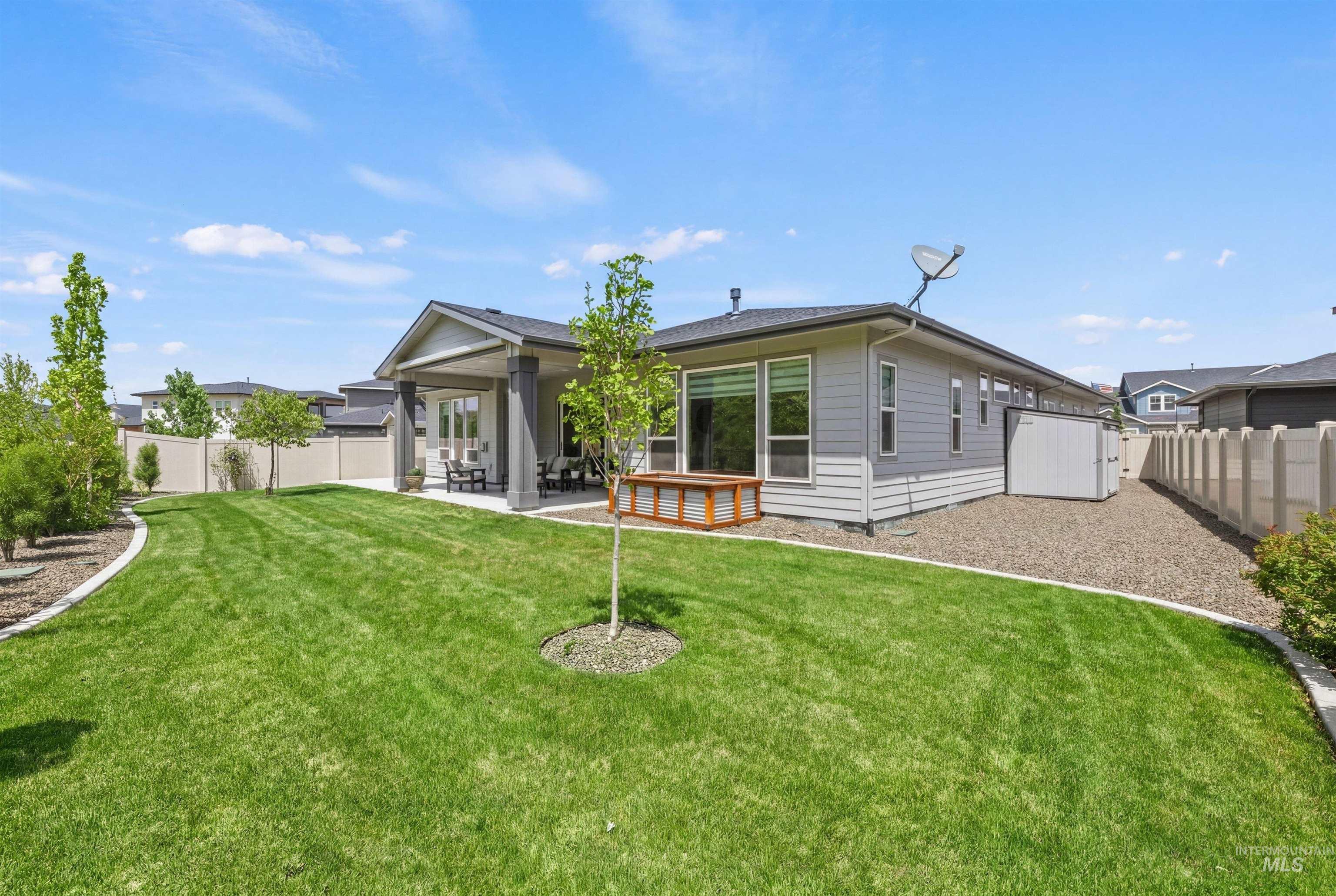 6121 S Cubola Way, Meridian, Idaho 83642, 3 Bedrooms, 2.5 Bathrooms, Residential For Sale, Price $848,900, 98986443