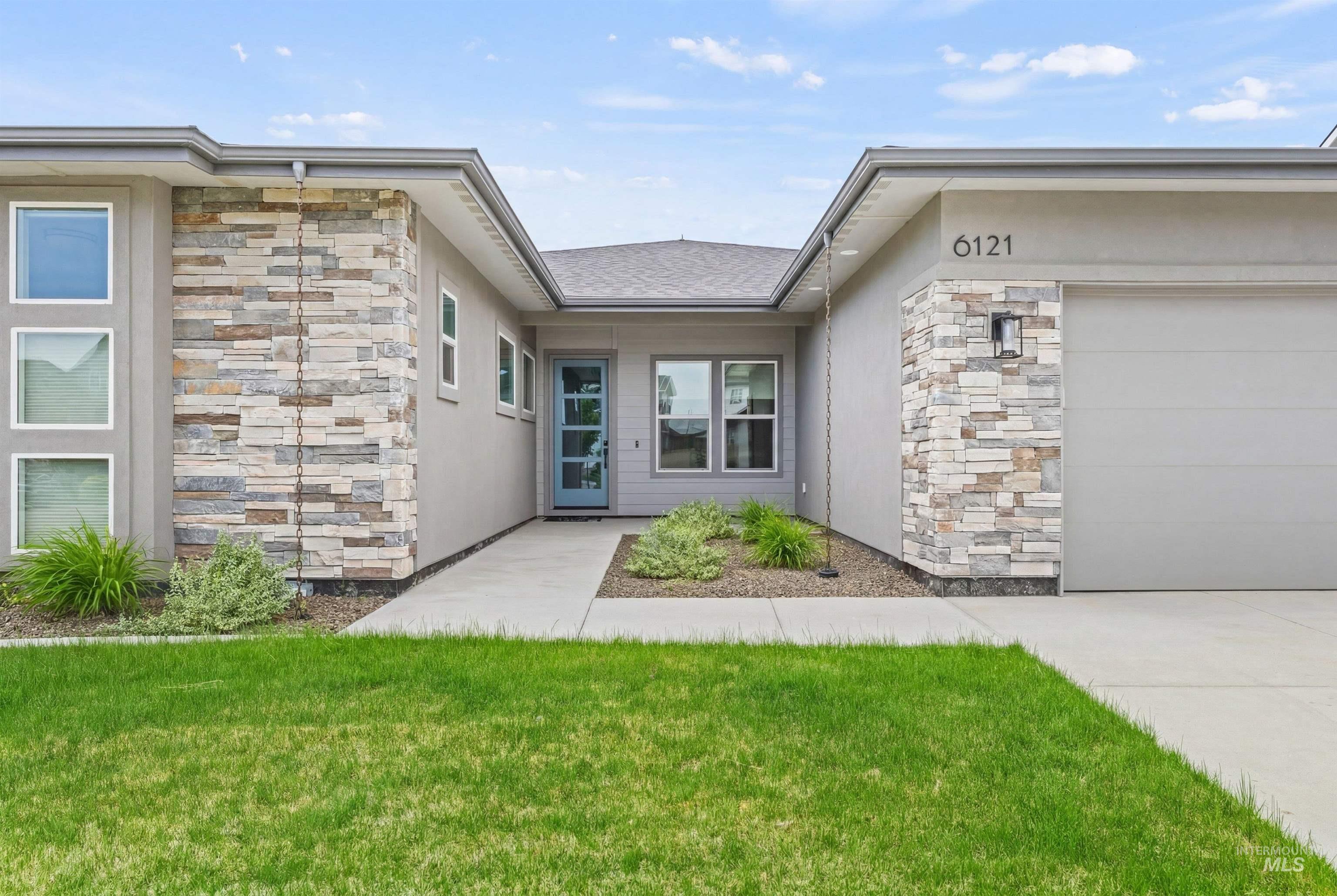 6121 S Cubola Way, Meridian, Idaho 83642, 3 Bedrooms, 2.5 Bathrooms, Residential For Sale, Price $848,900, 98986443