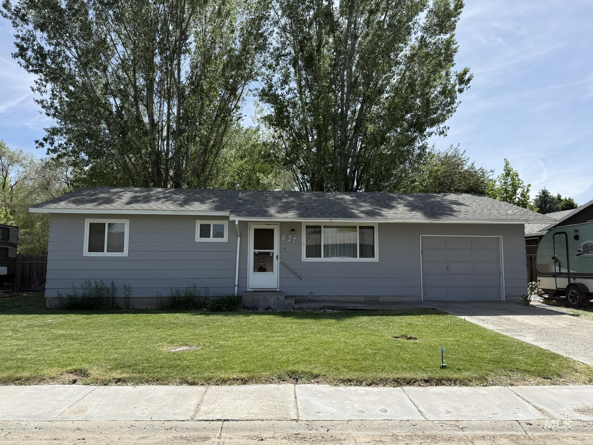 827 NW 2nd, Fruitland, Idaho 83619, 2 Bedrooms, 1 Bathroom, Residential For Sale, Price $275,000,MLS 98986445